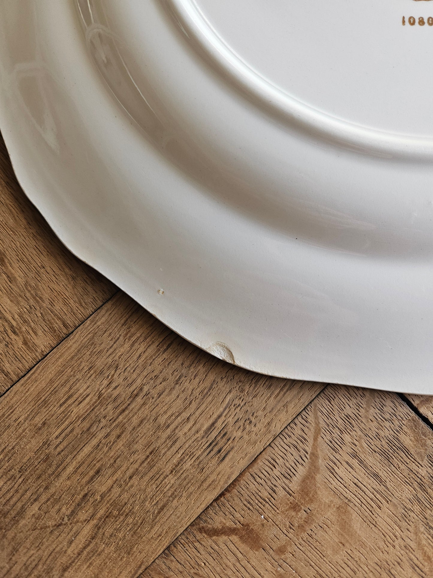 Plat rond L’Amandinoise, petites fleurs