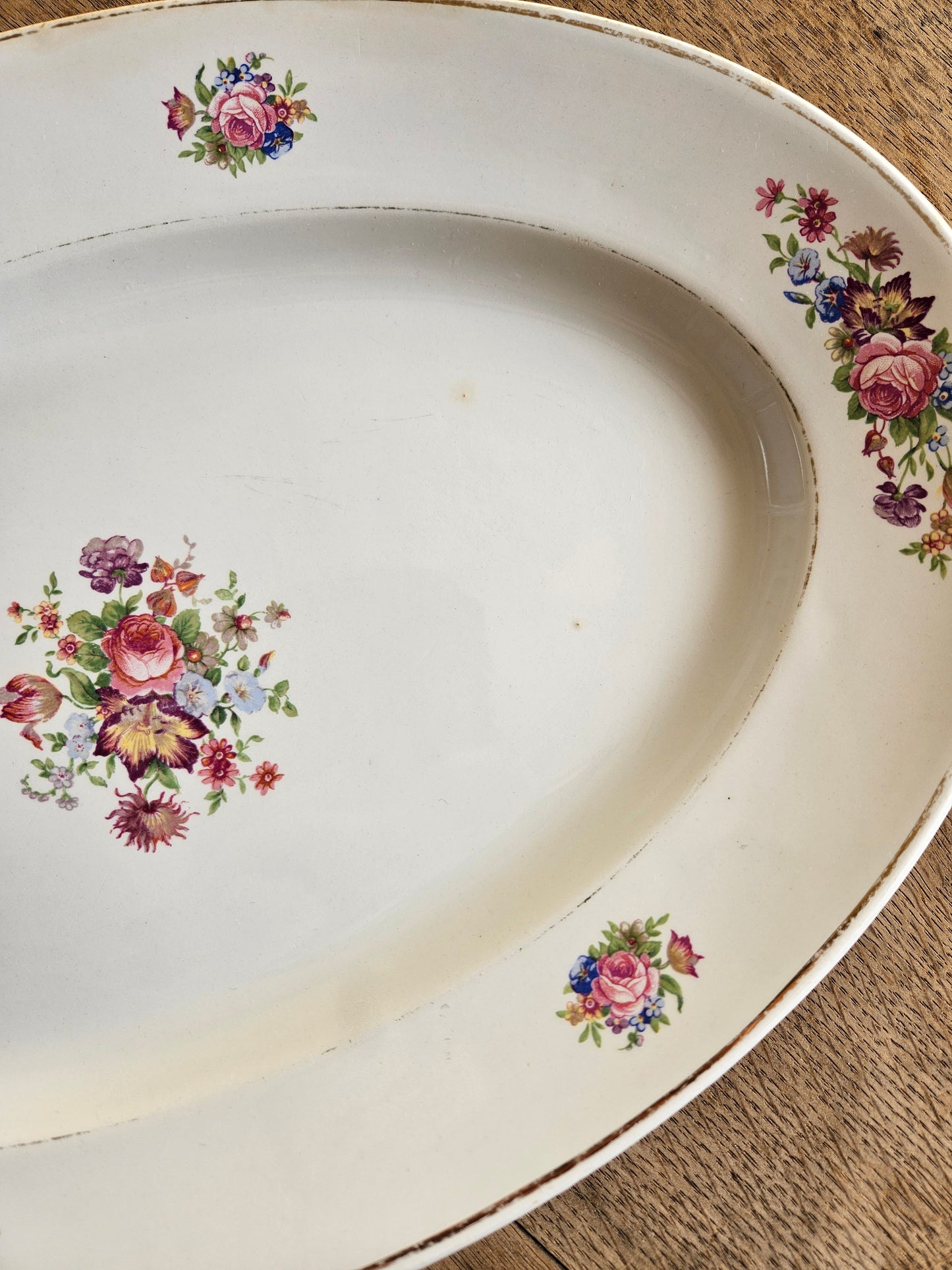 Plat ovale Sarreguemines, Guy