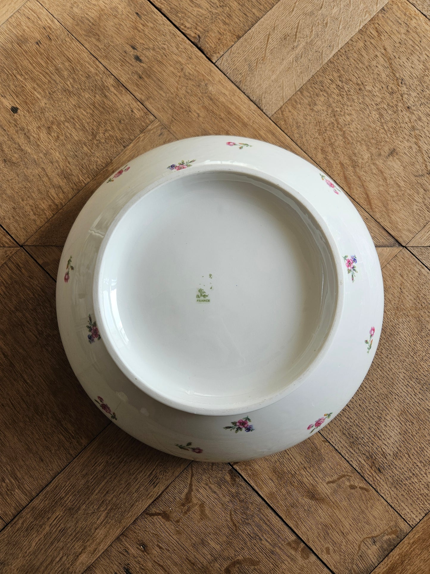 Saladier vintage en porcelaine, petites fleurs