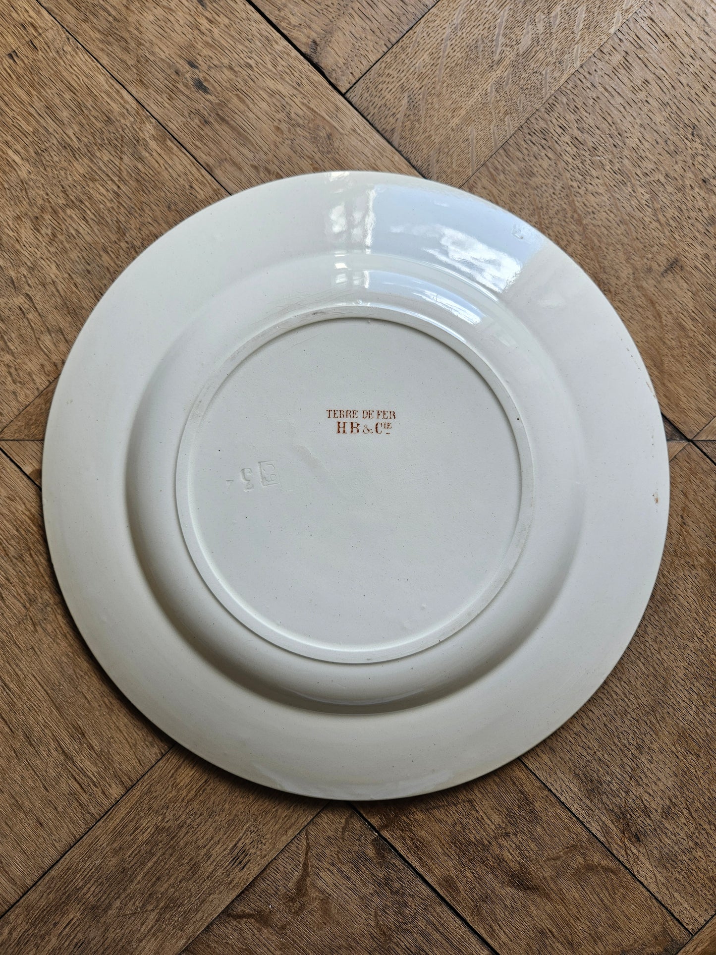 Grand plat rond HB & Cie, Lucie