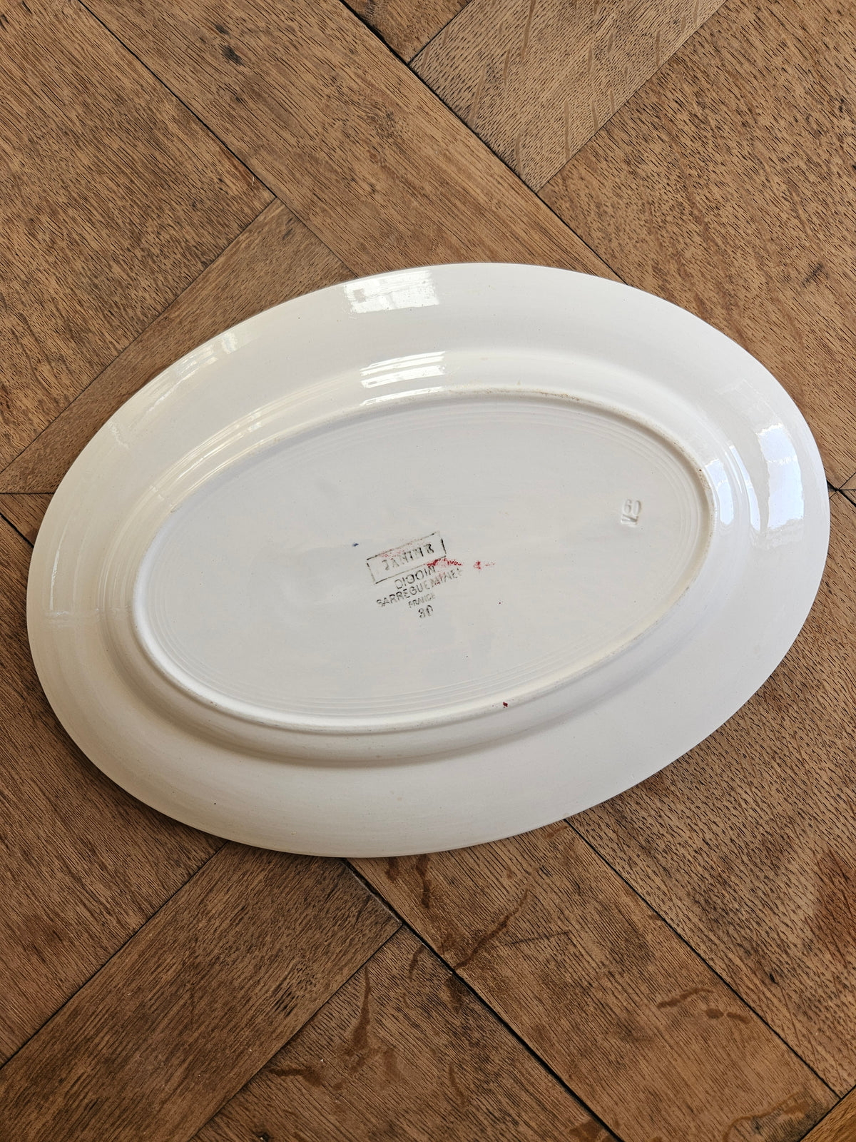 Plat ovale Digoin, Janine