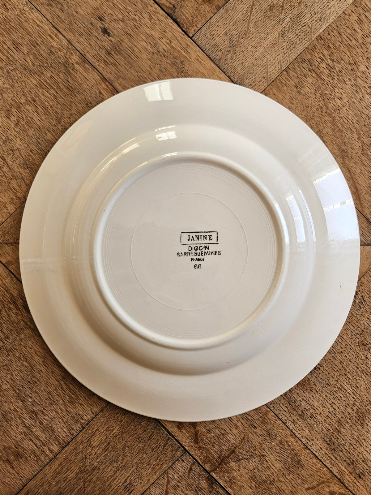 Plat rond Digoin, Janine #2
