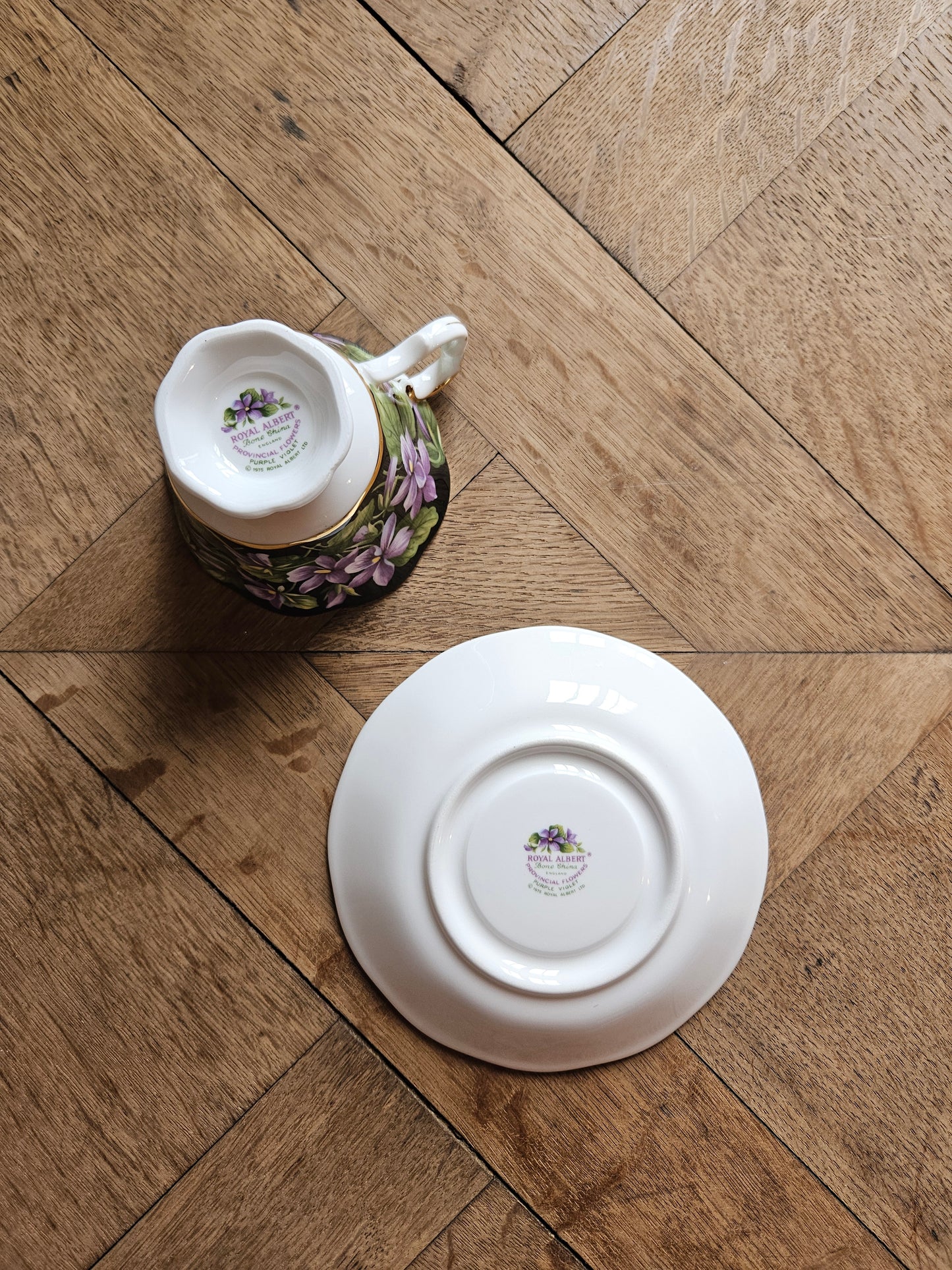 Tasse Royal Albert, Purple Violet