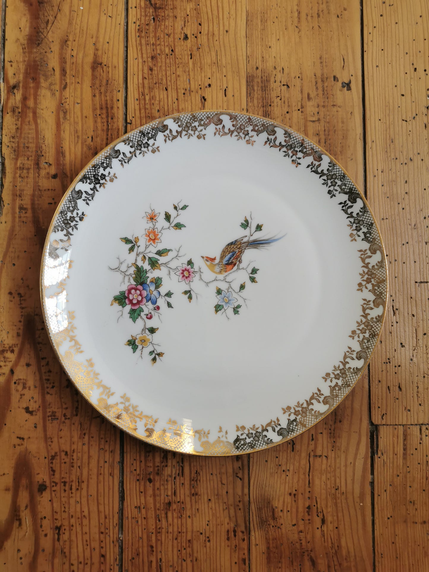 Assiettes plates dépareillées Oiseaux