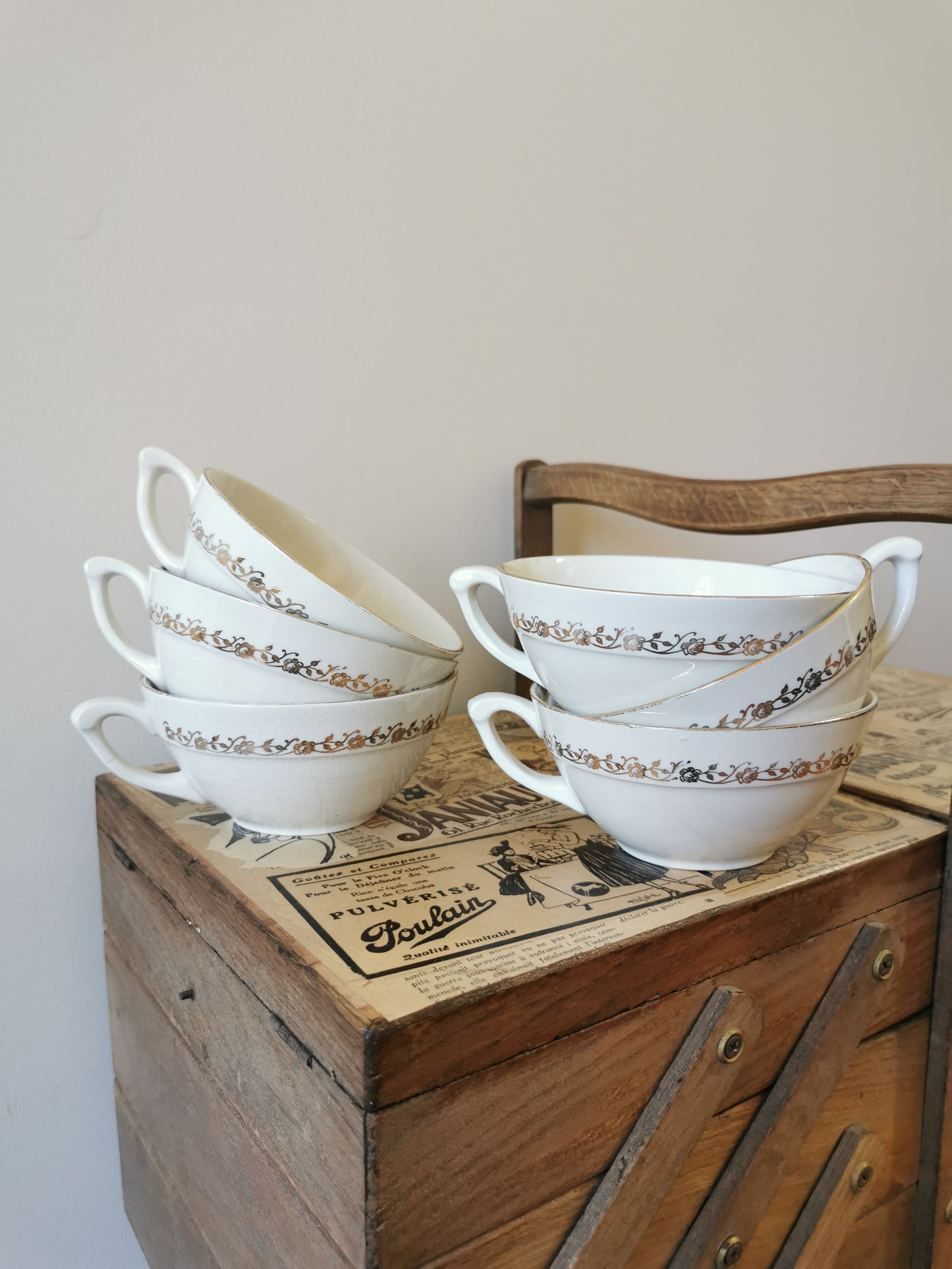 Tasses Moulin des Loups Orchies, blanc et doré