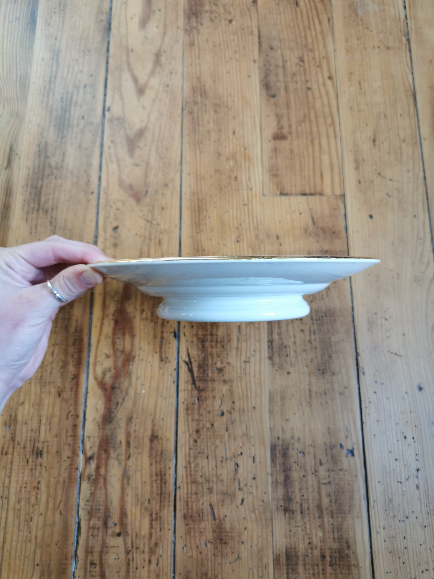 Assiette sur pied Digoin
