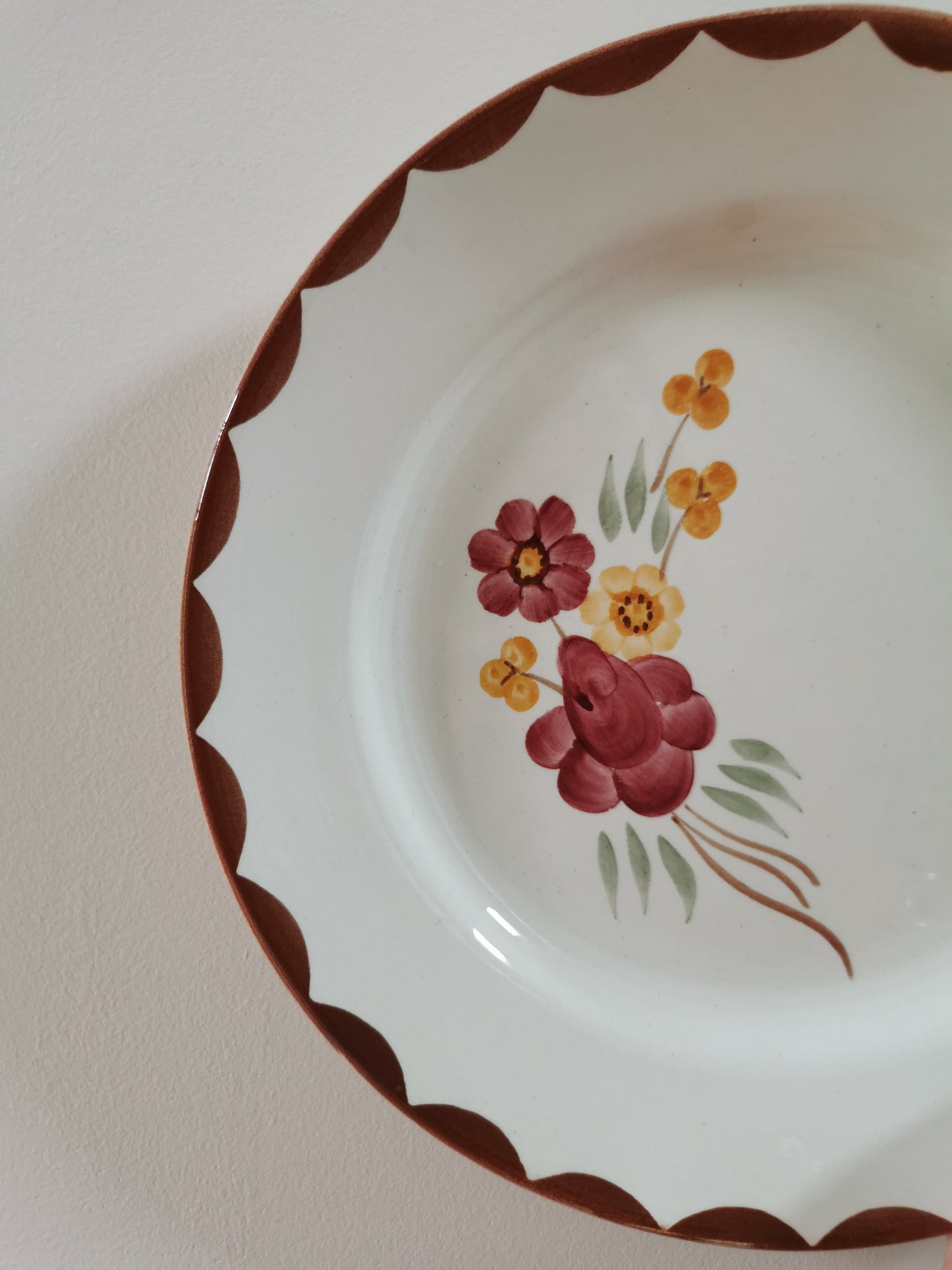 Assiettes plates HBCM, Huguette