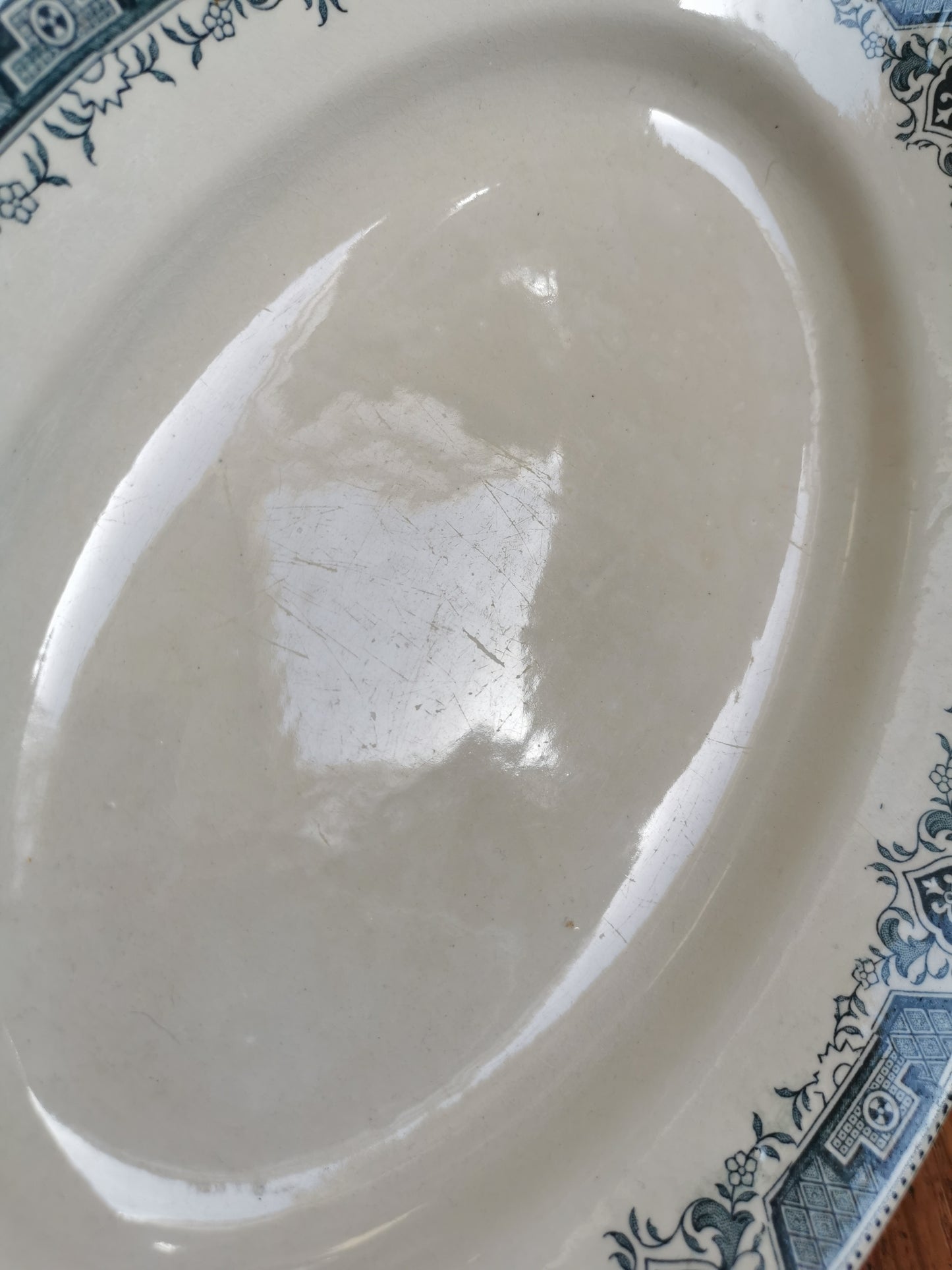Plat ovale ancien St Amand, Maroc