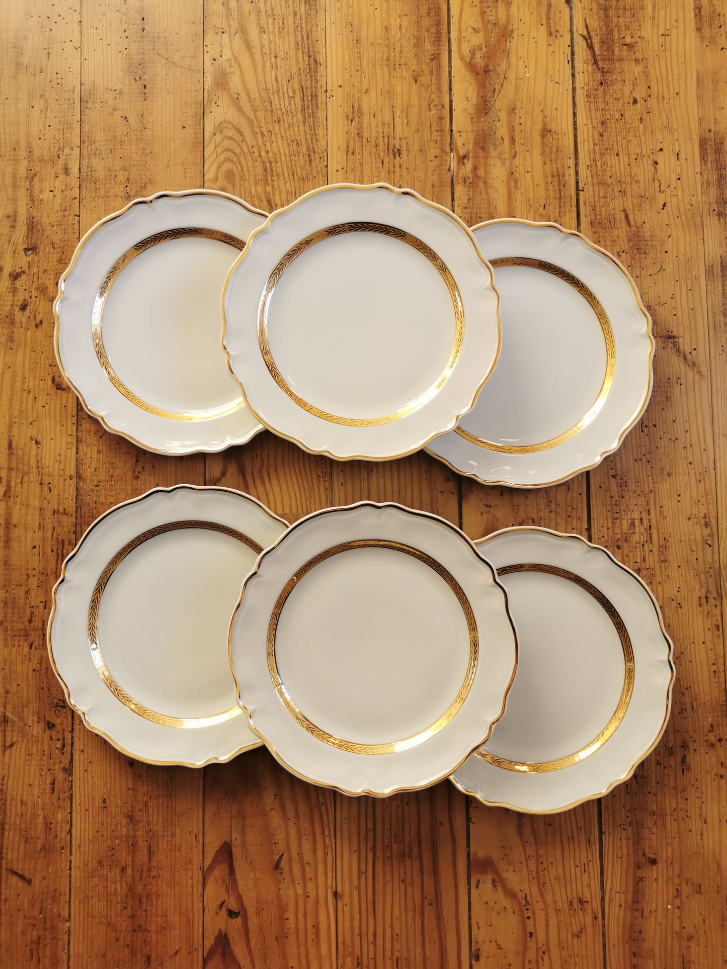 Assiettes à dessert, porcelaine Limoges, dorées
