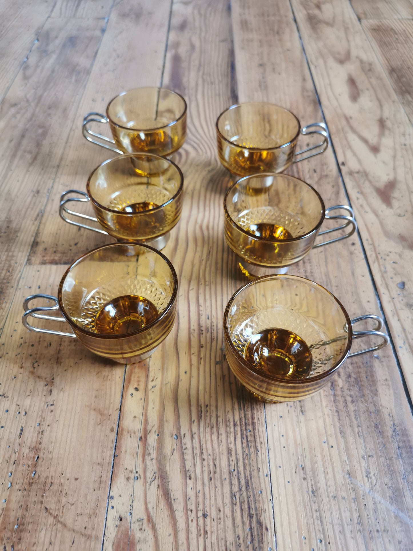 Tasses à café rétro, verre ambré