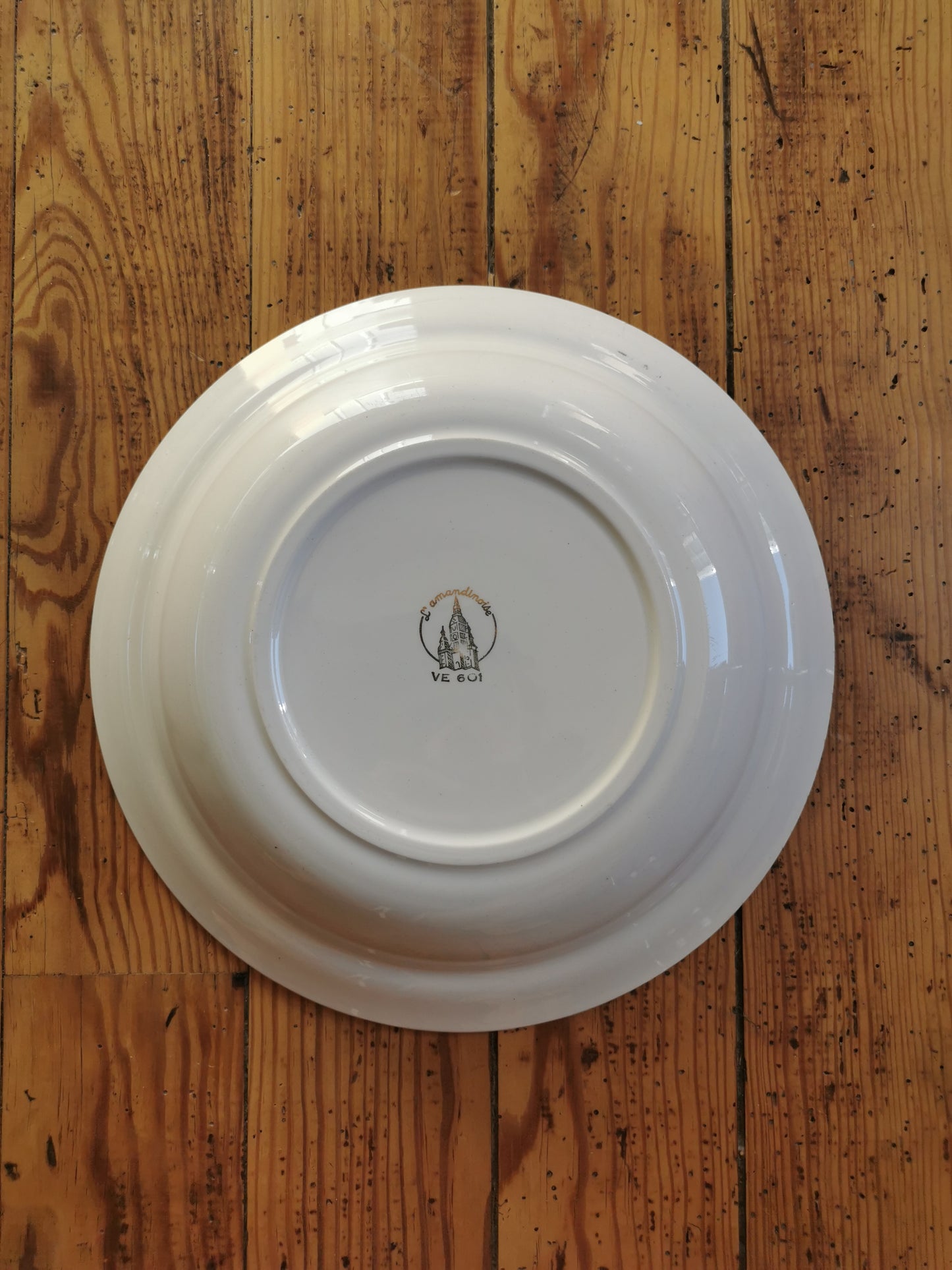 Plat creux vintage L'Amandinoise, blanc et doré