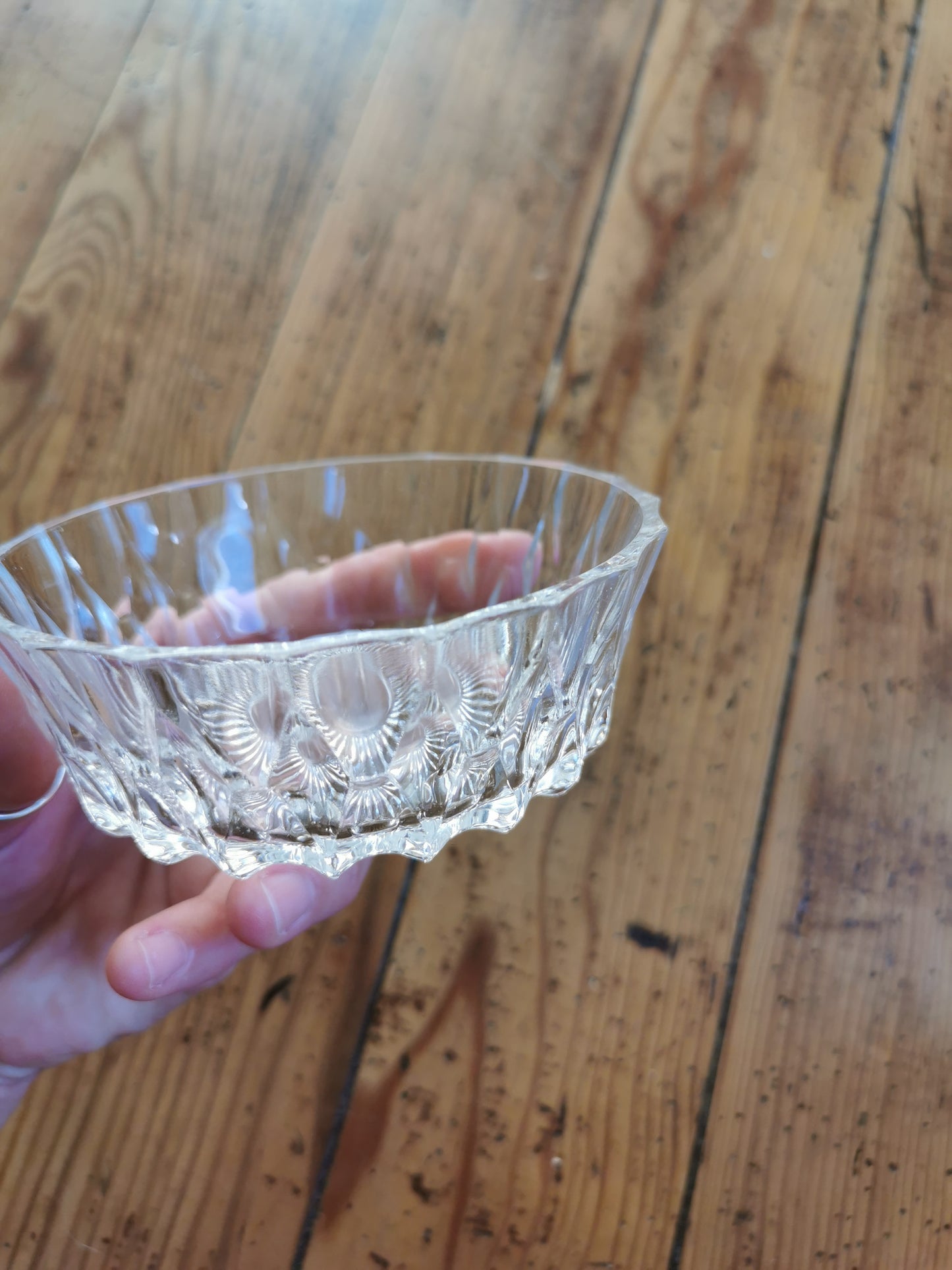Coupelles vintage en verre ciselé
