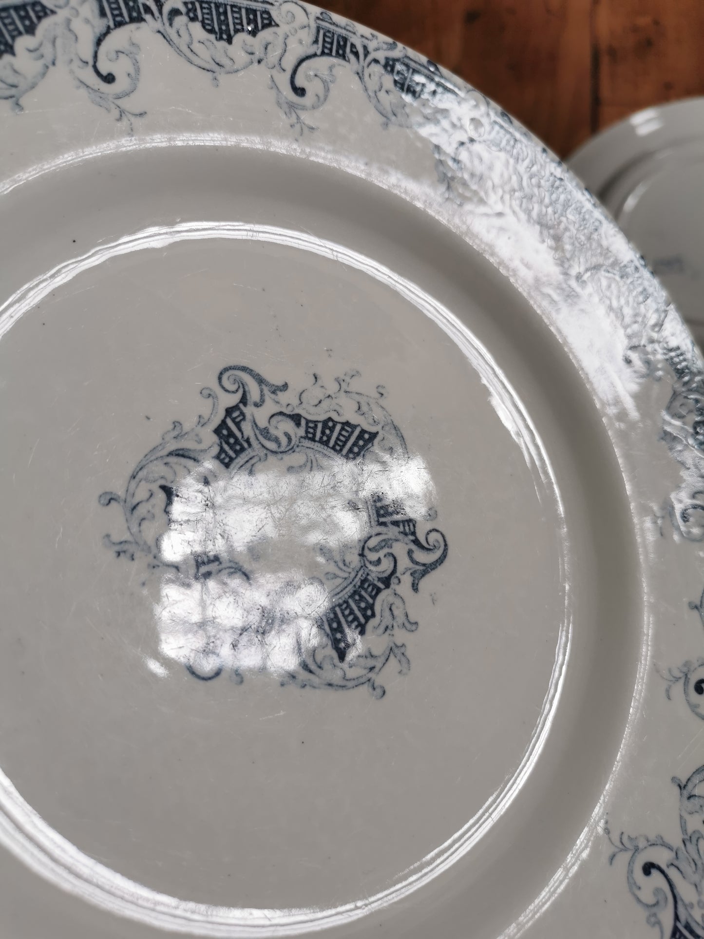 Assiettes plates Lunéville, Bordure