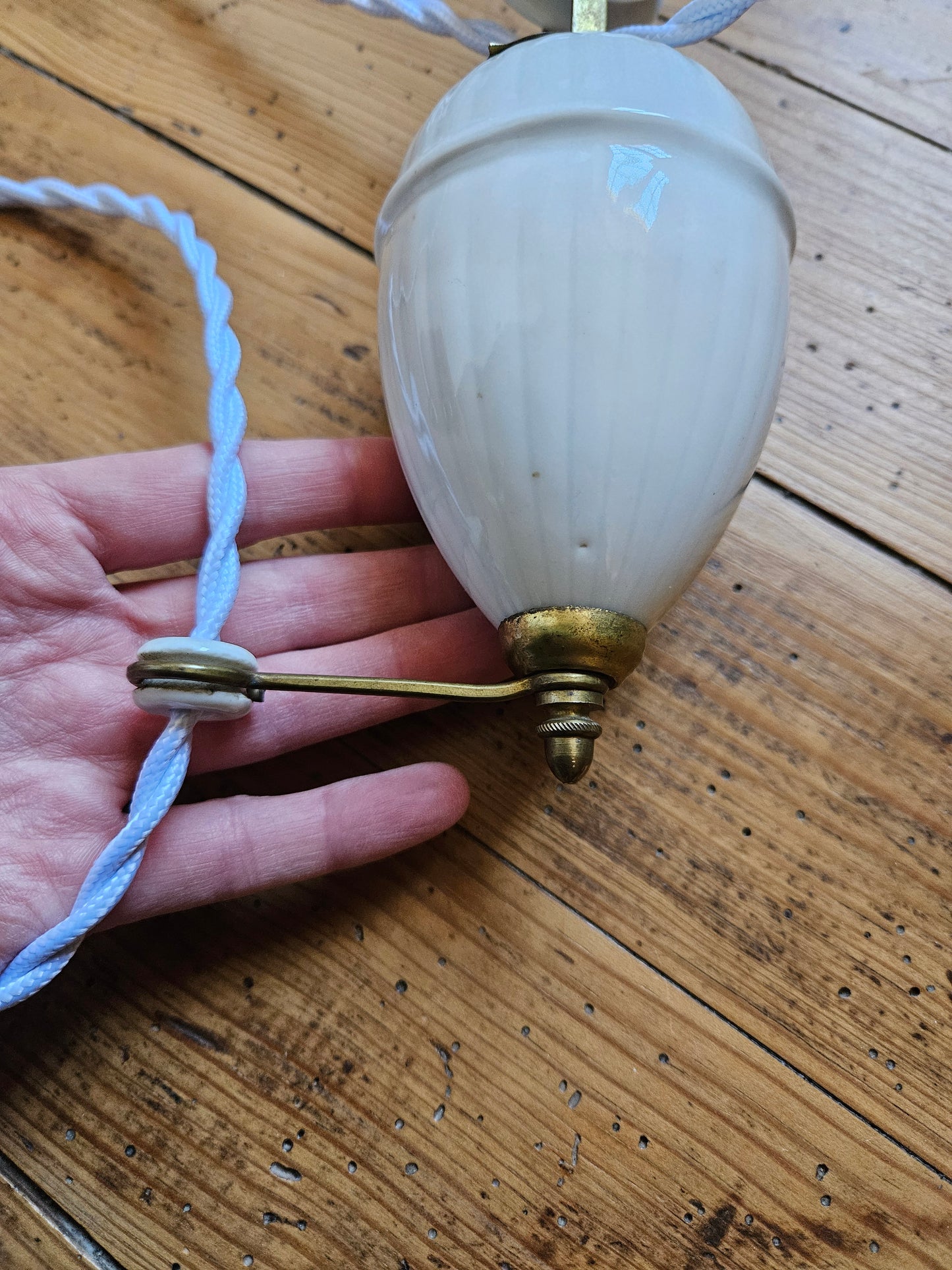 Suspension en opaline avec monte et baisse