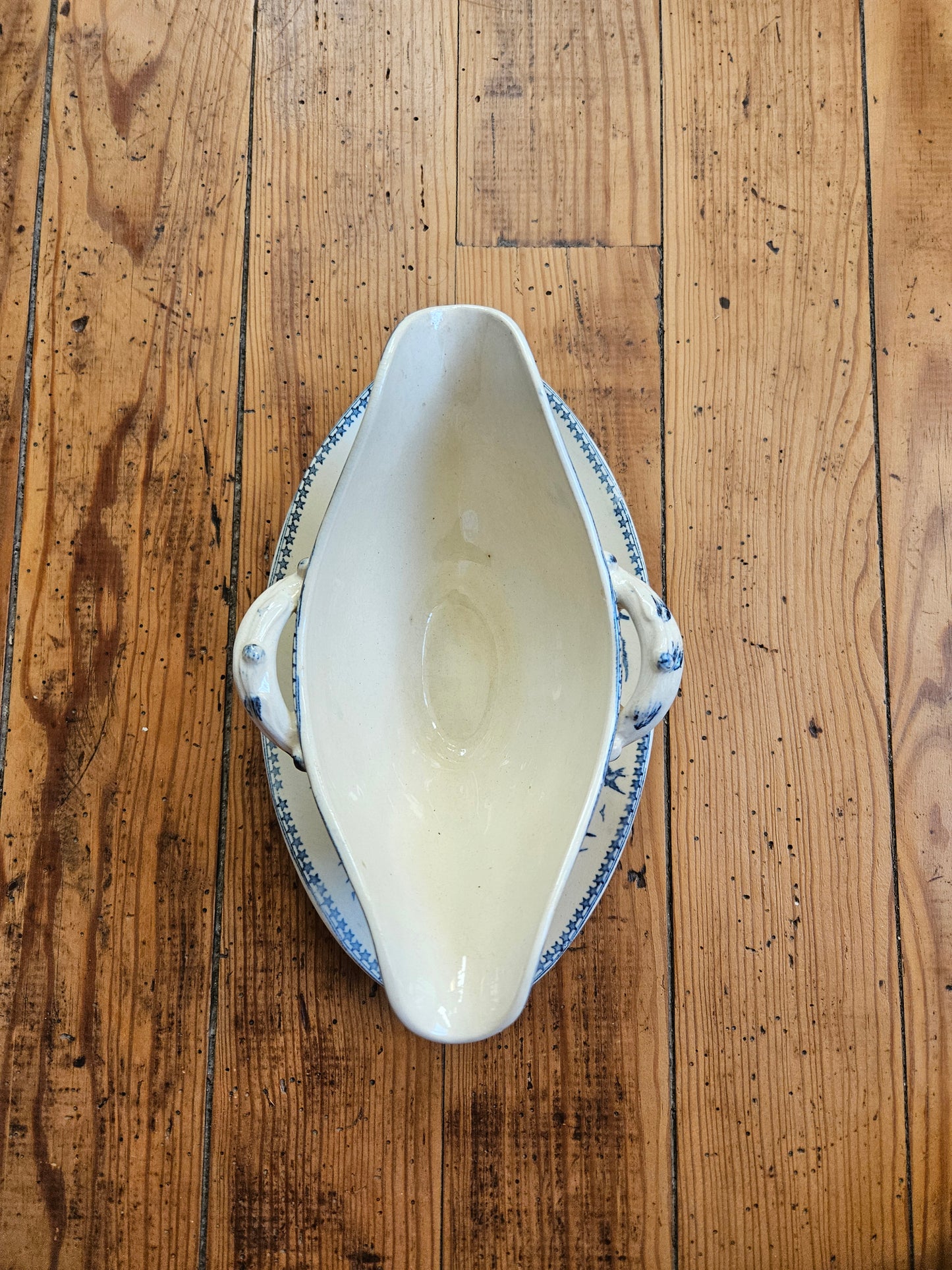 Saucière Creil et Montereau, Hirondelles