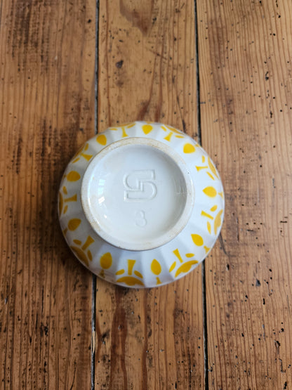 Bol à facettes Sarreguemines, décor jaune