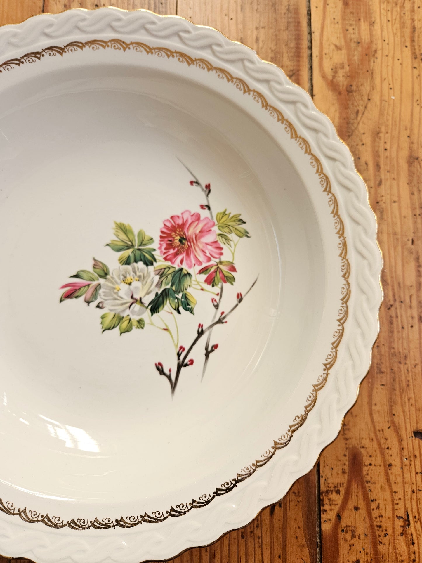 Plat creux L’Amandinoise à fleurs