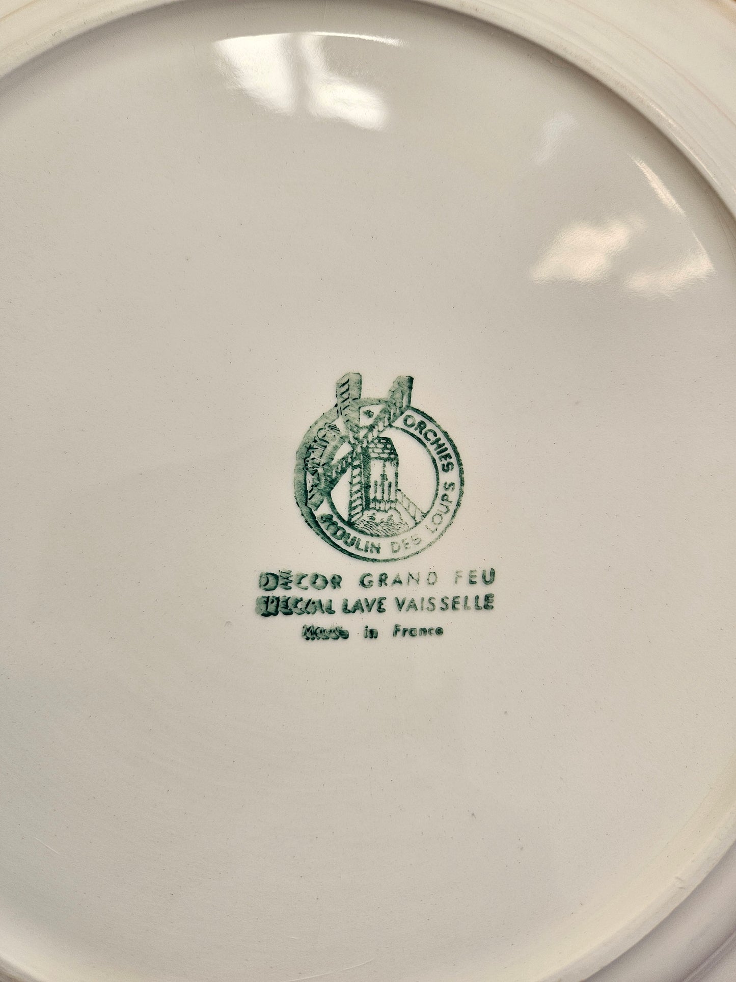 Plat rond Moulin des Loups, décor basque