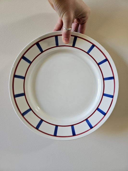 Plat rond Moulin des Loups, décor basque
