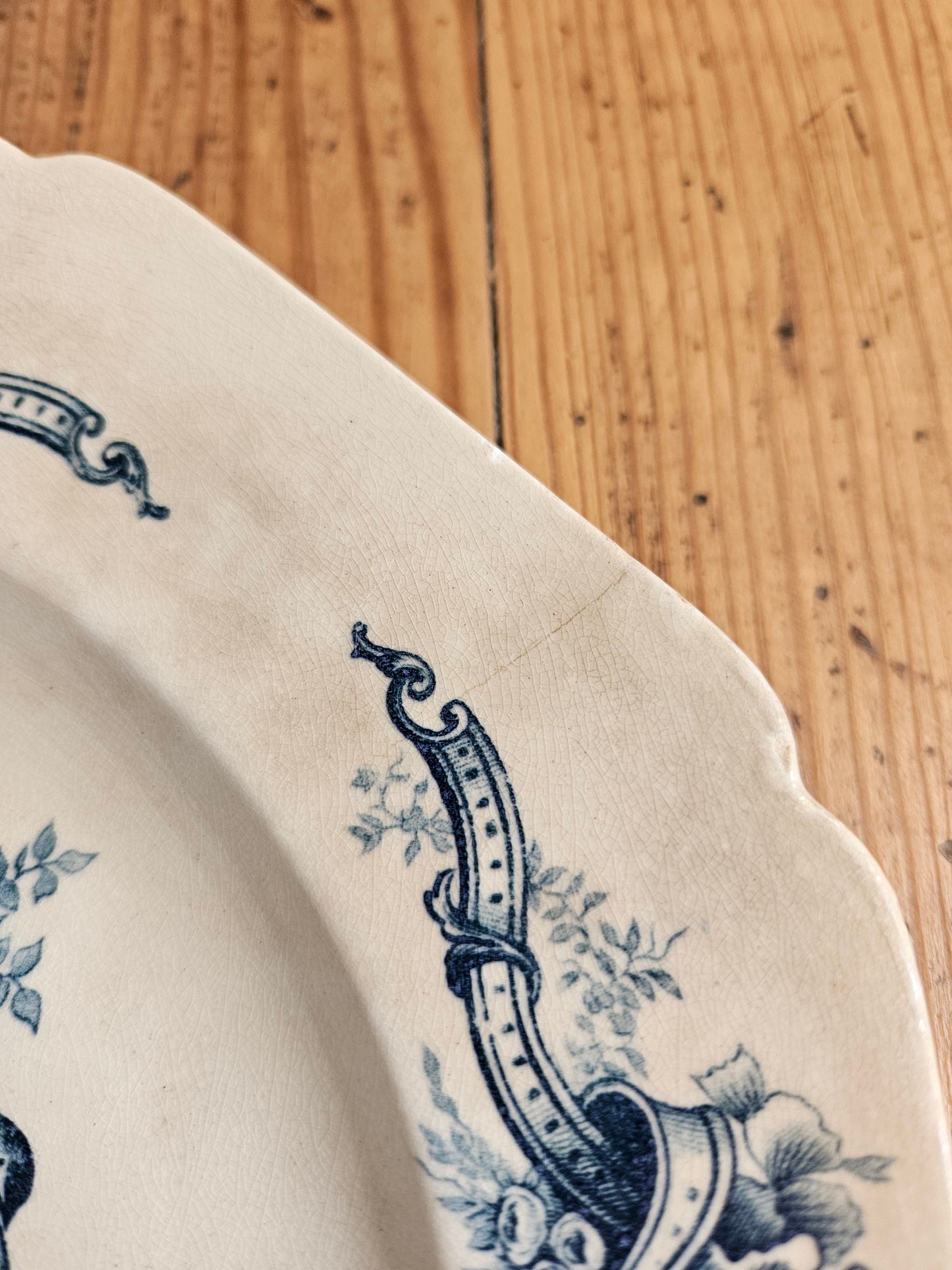 Assiette octogonale ancienne HB & C