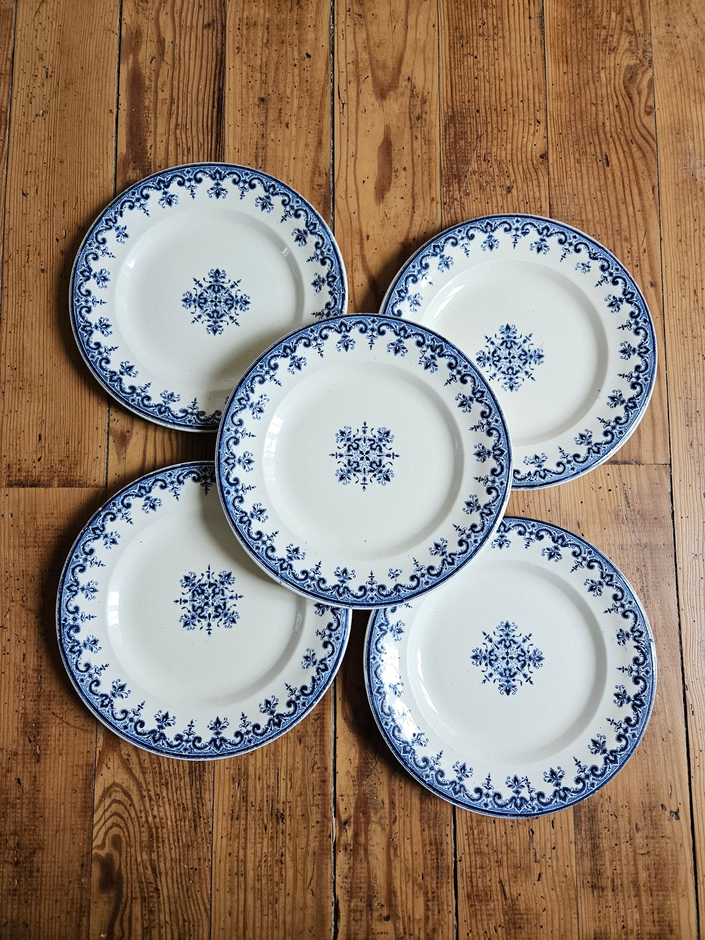 Assiettes plates Clairefontaine, Rouen