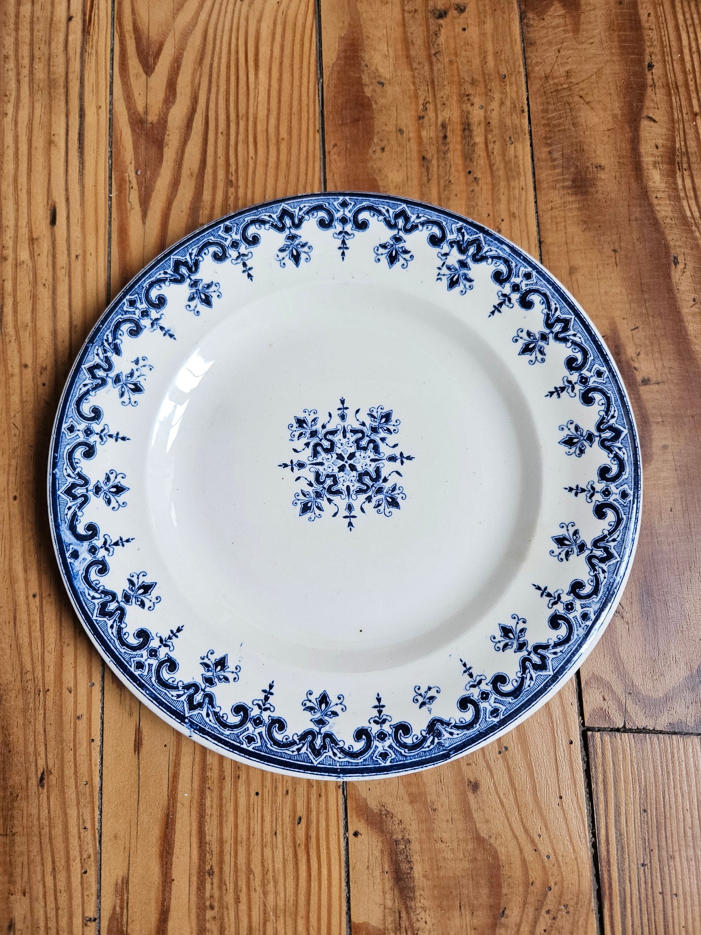 Assiettes plates Clairefontaine, Rouen