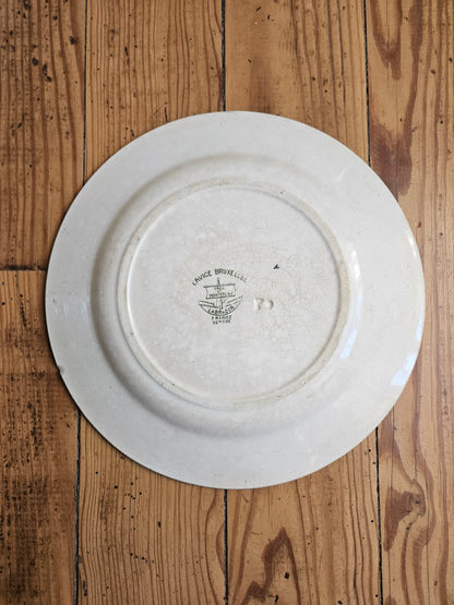 Assiettes plates dépareillées Creil et Montereau vertes