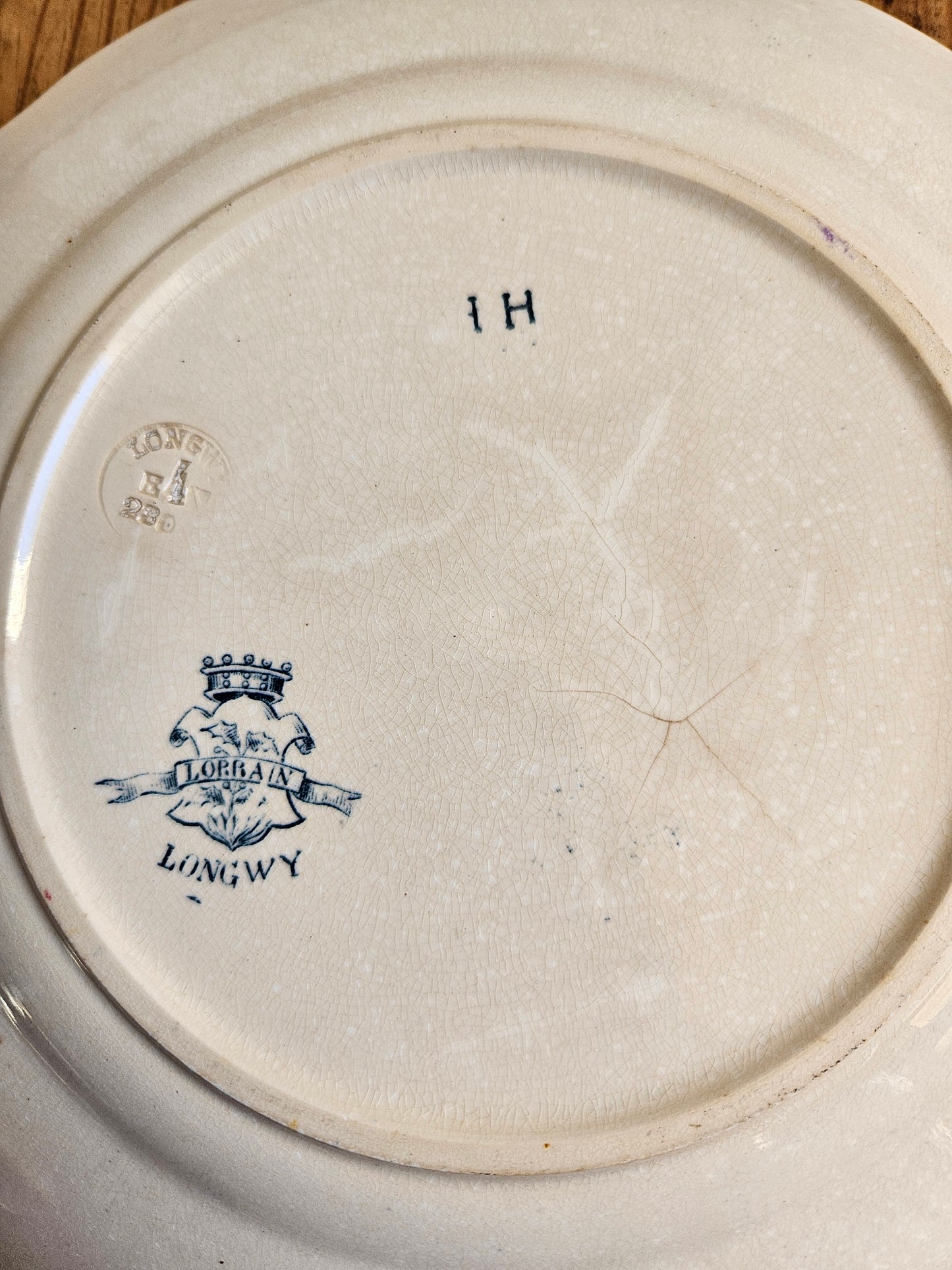 Assiette plate Longwy, Lorrain