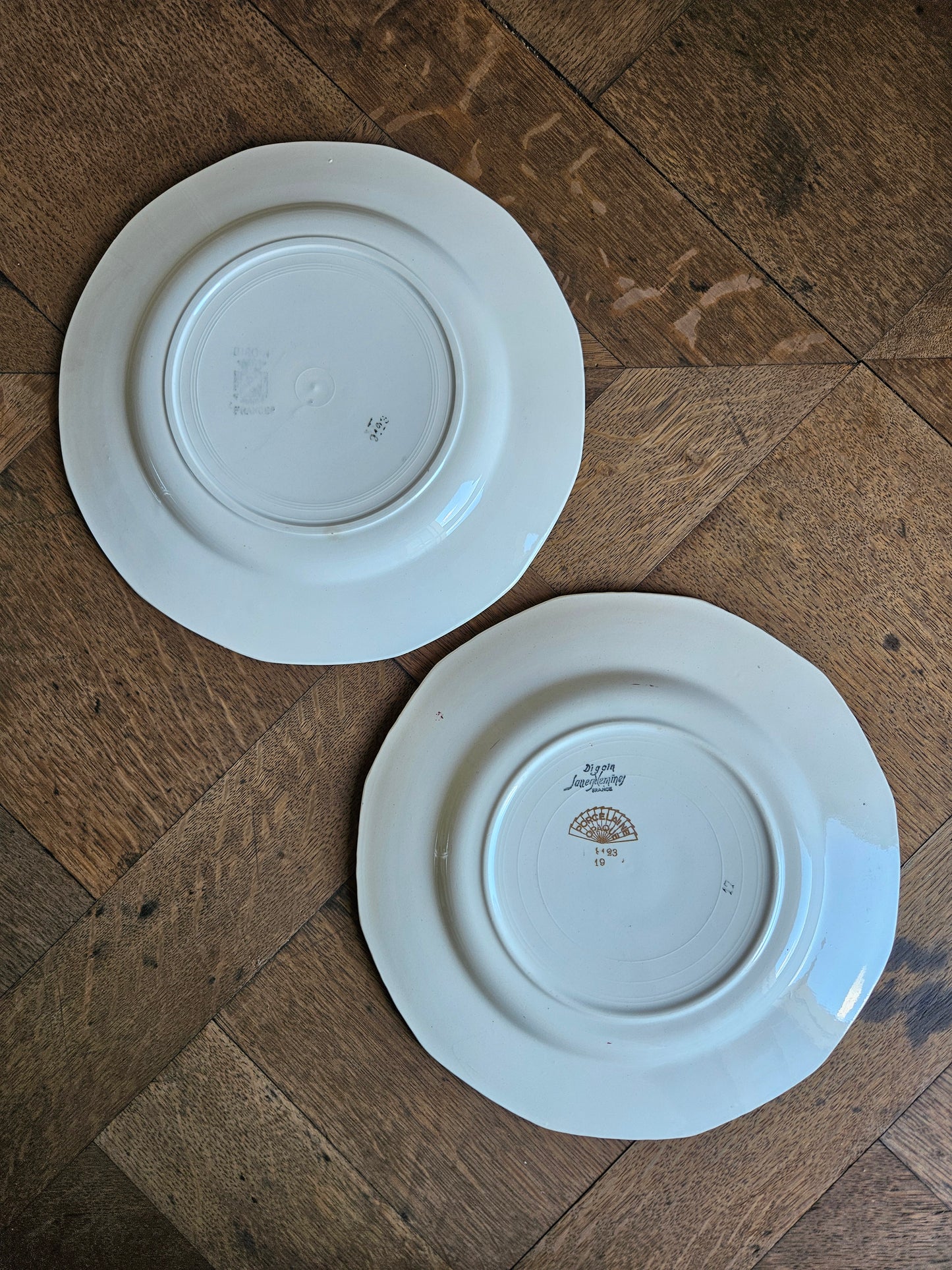 Assiettes plates dépareillées / Fleurs, bleu, vert