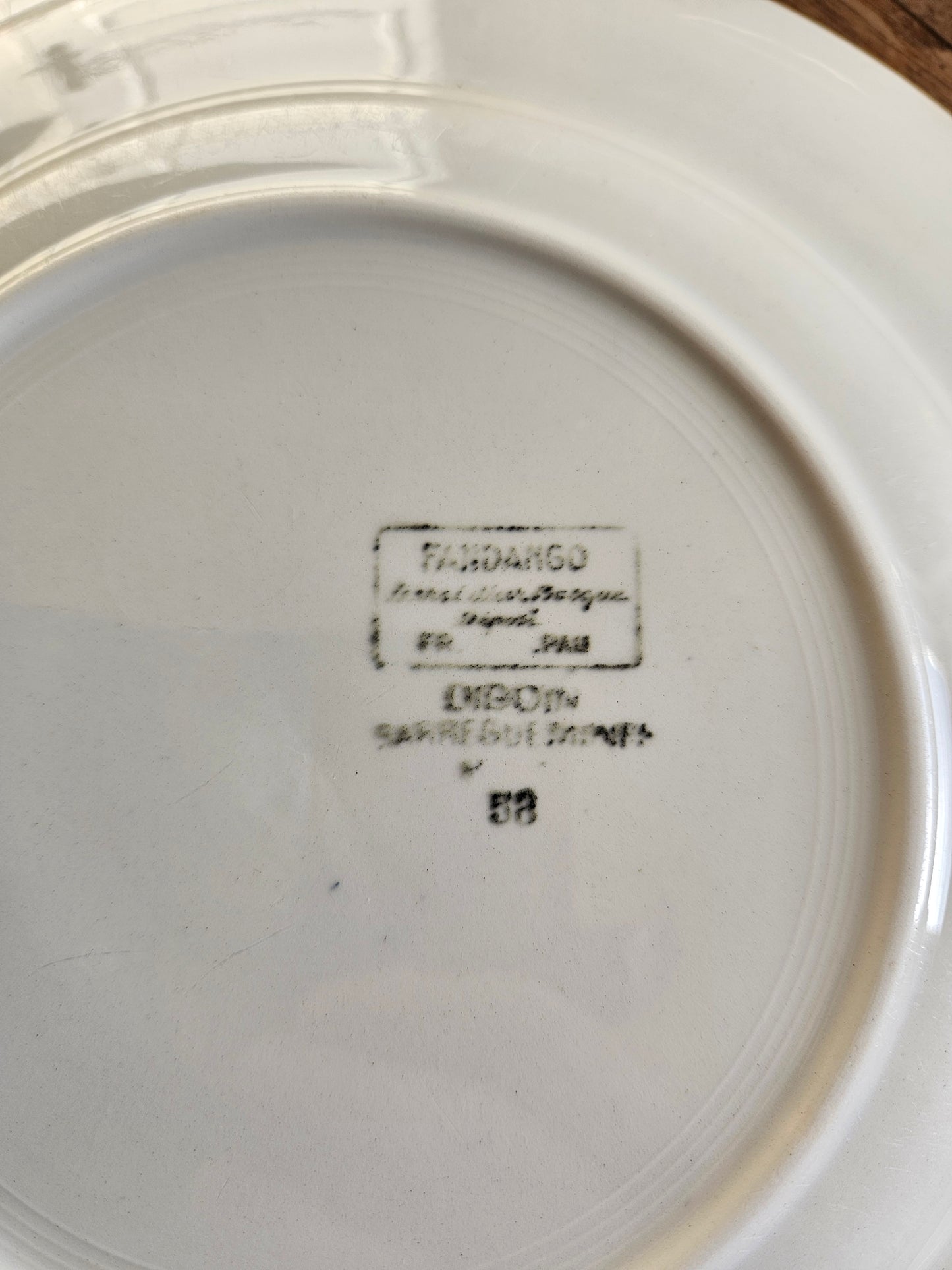 Plat rond Digoin, Fandango