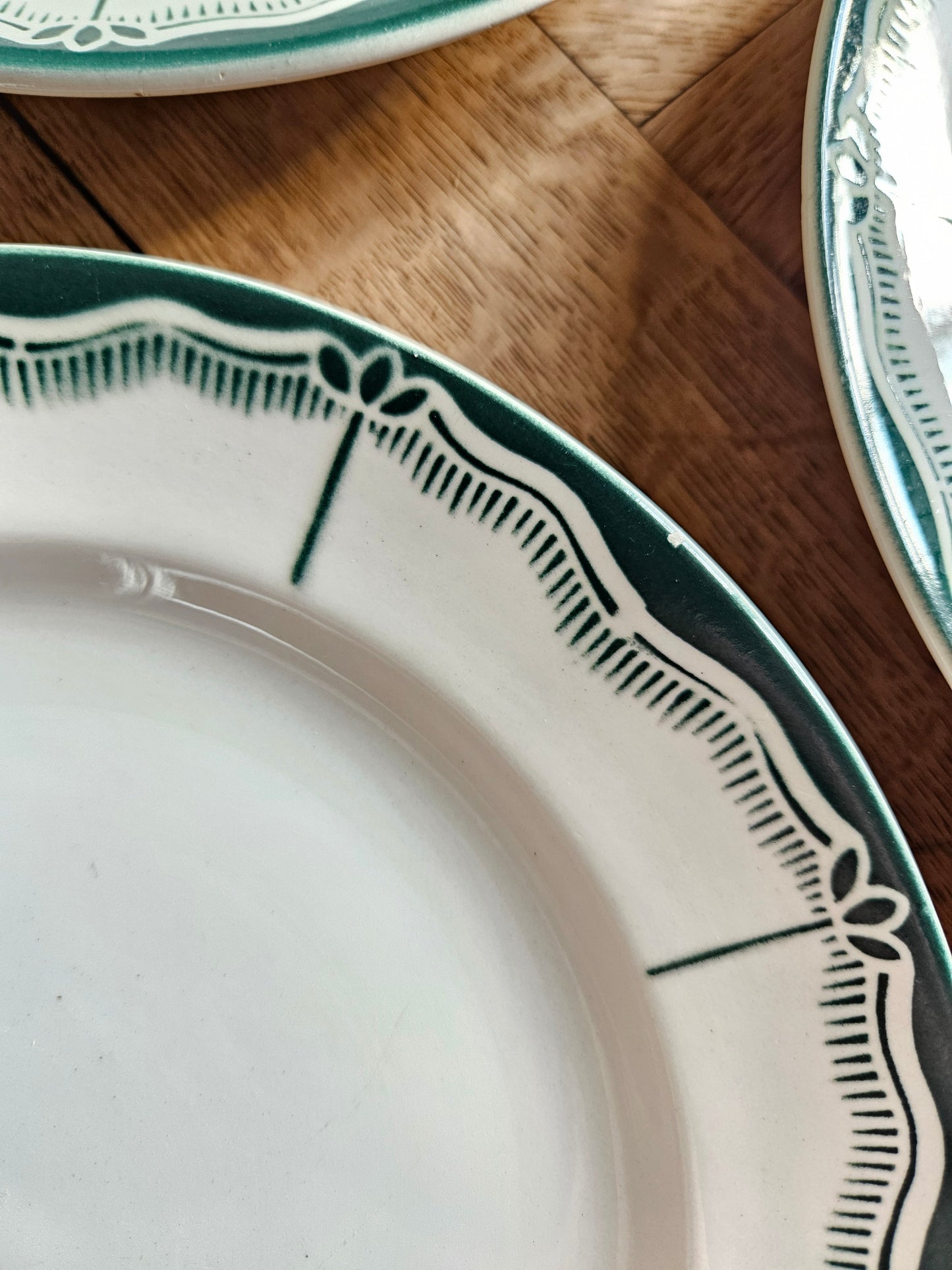 Assiettes plates Digoin, Pascal