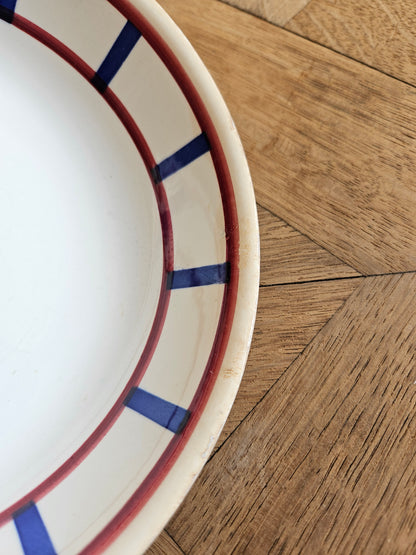 Assiette calotte Digoin, Basque