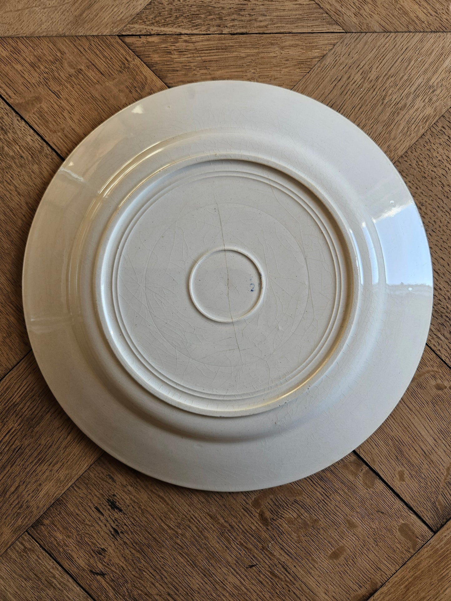 Assiettes plates Badonviller, décor basque