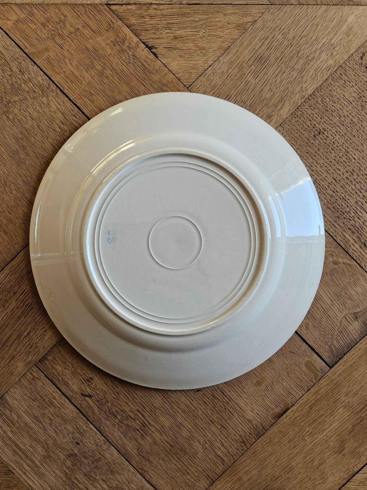 Assiettes plates Badonviller, décor basque
