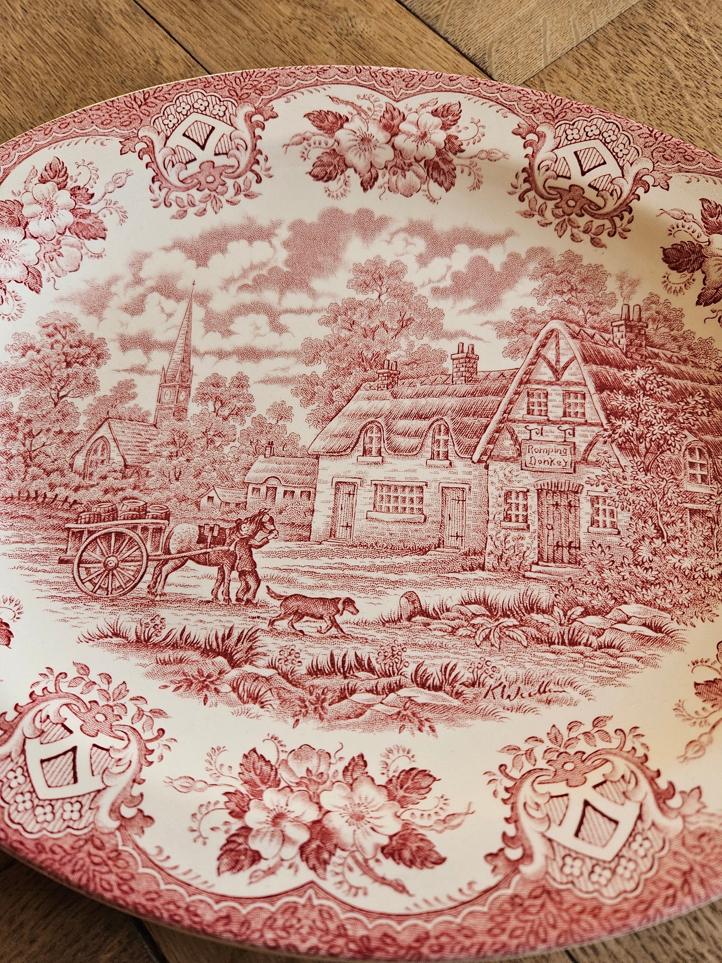 Plat ovale Old Inns Series, Staffordshire