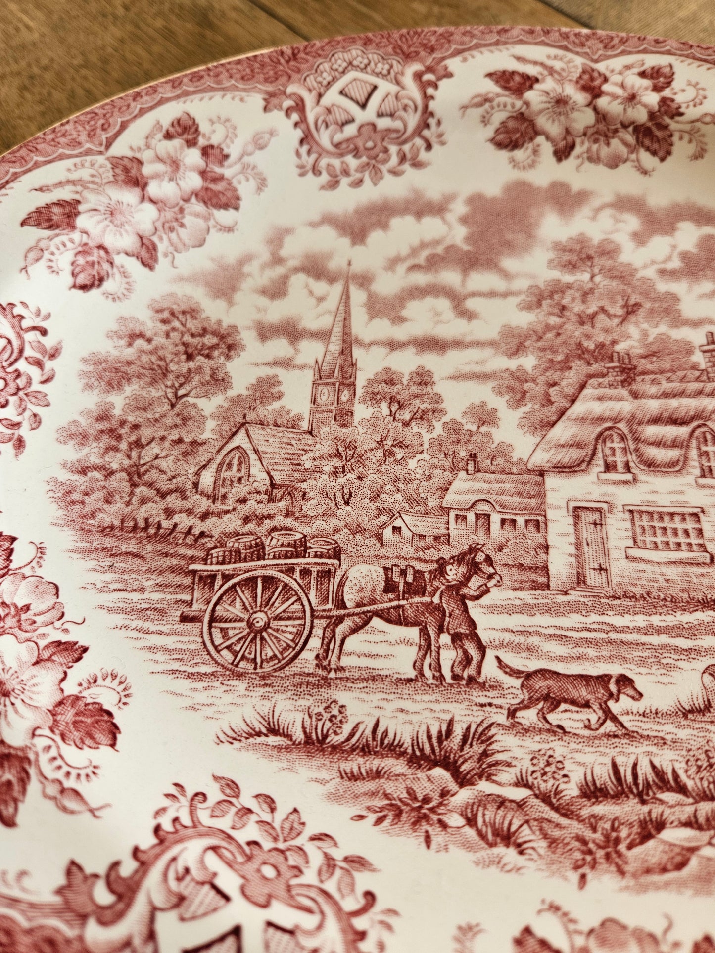 Plat ovale Old Inns Series, Staffordshire