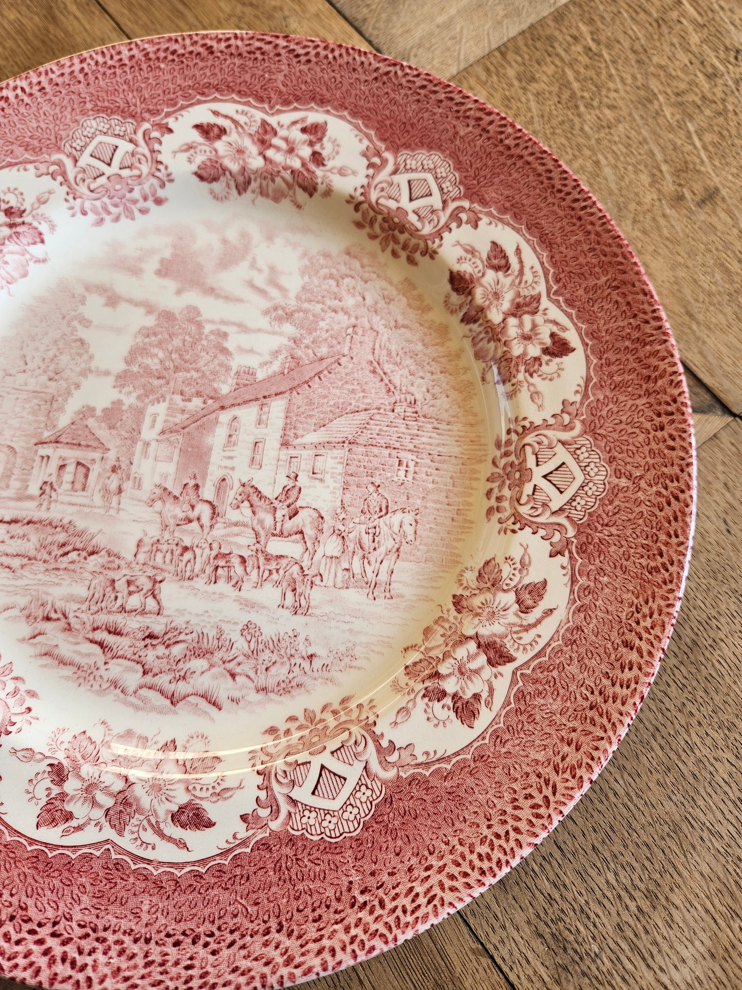 Plat rond Old Inns Series, Staffordshire
