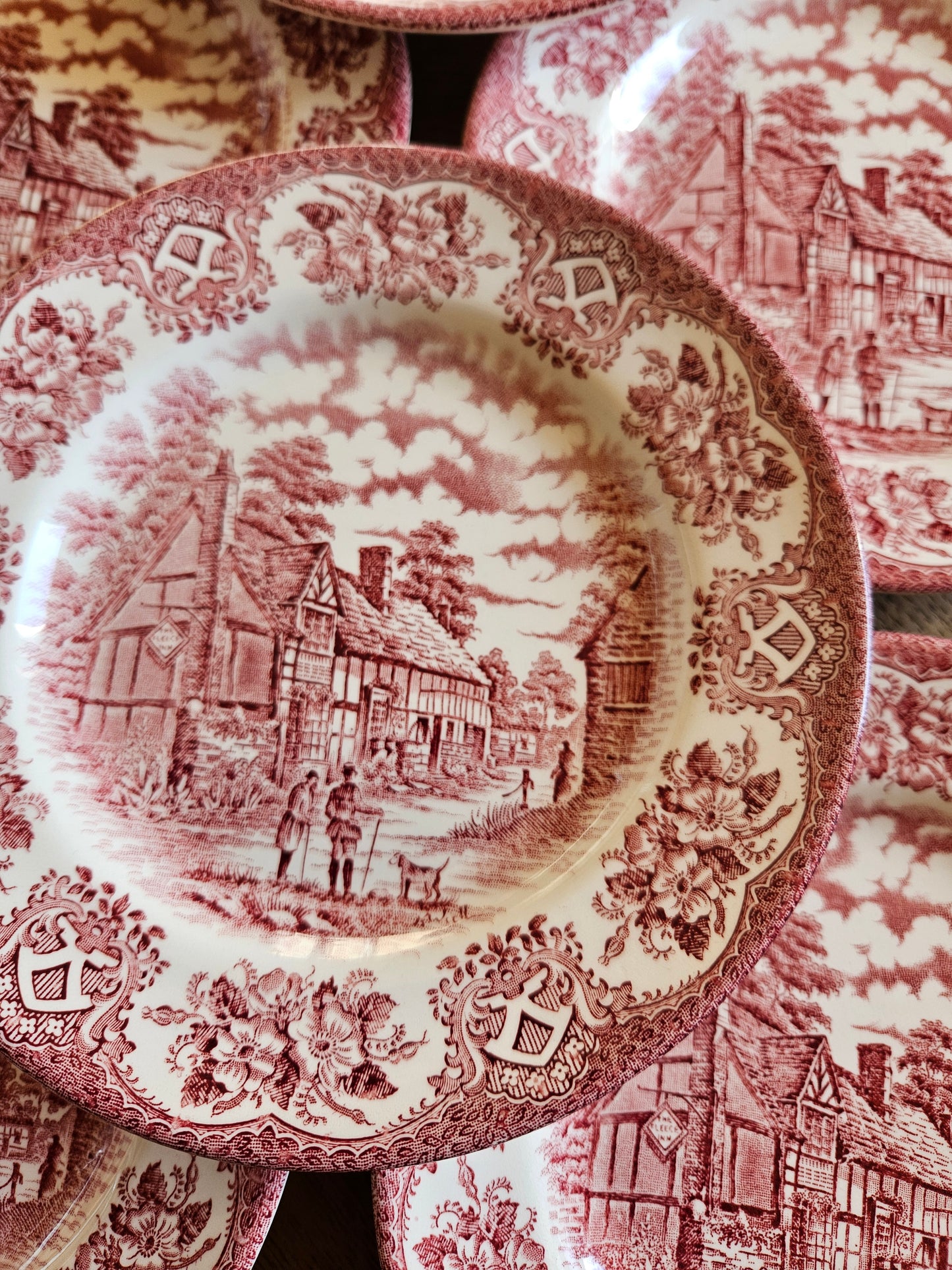 Assiettes à dessert Old Inns Series, Staffordshire