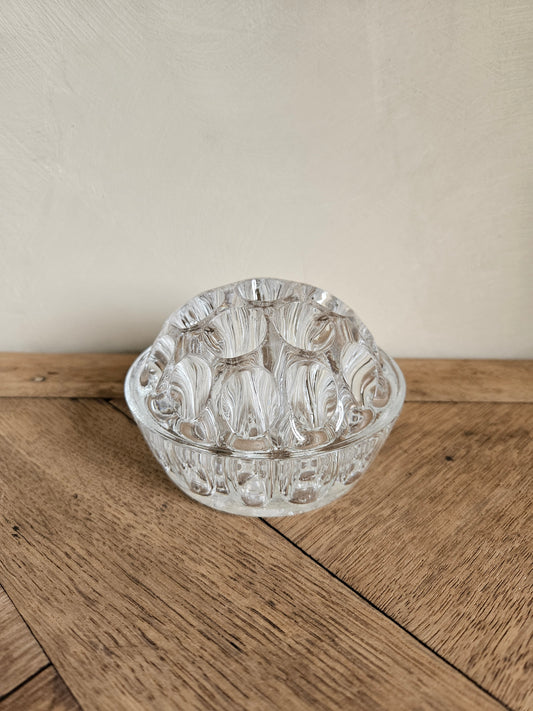 Pique fleurs en verre