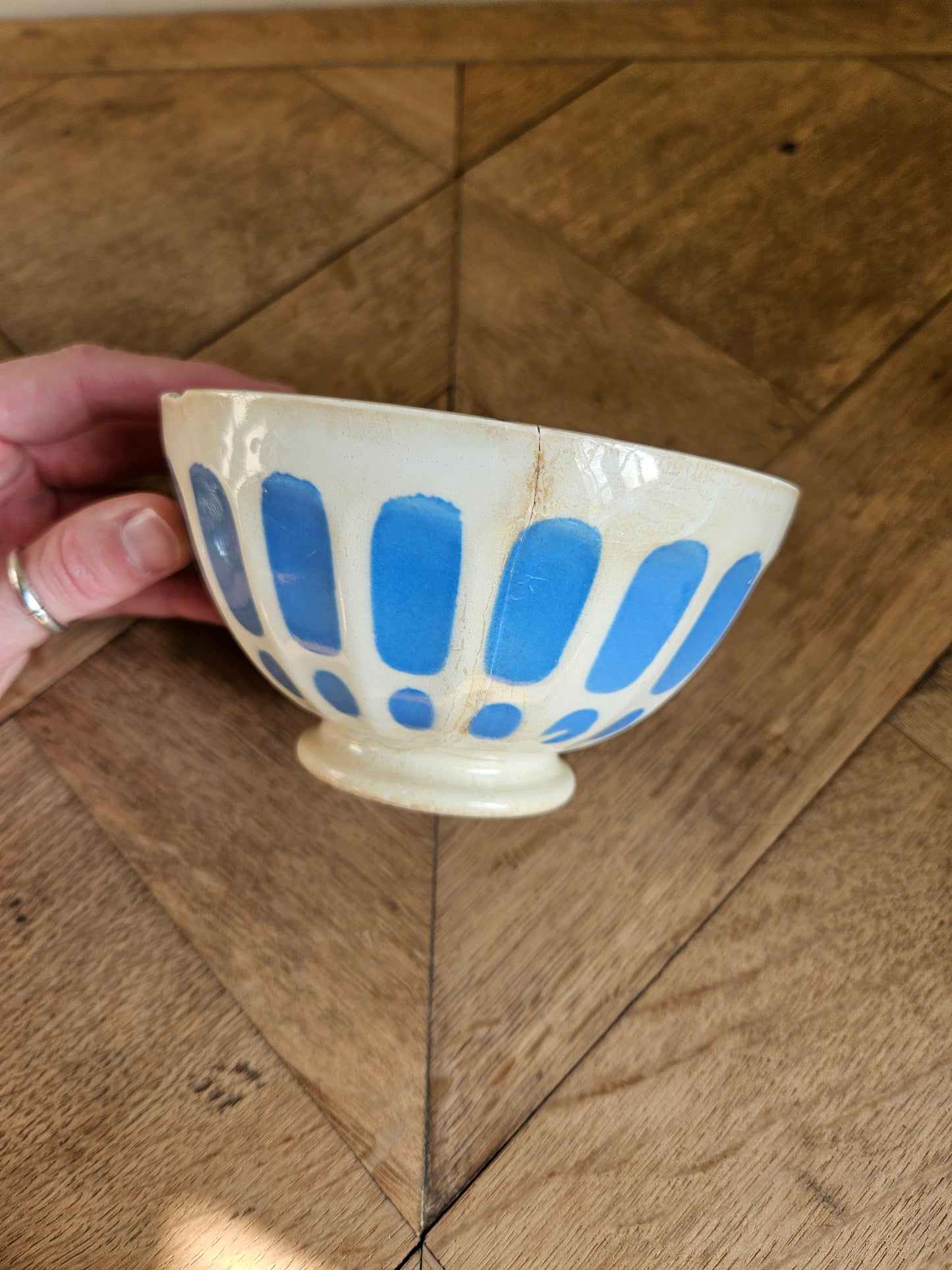 Bols à facettes anciens (abîmés)