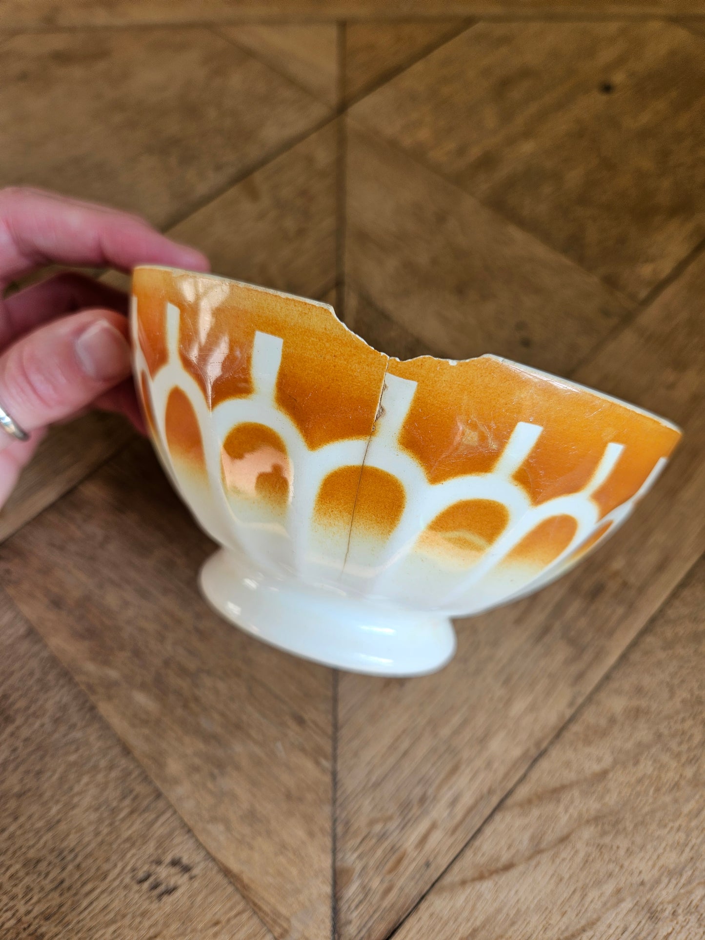 Bols à facettes anciens (abîmés)