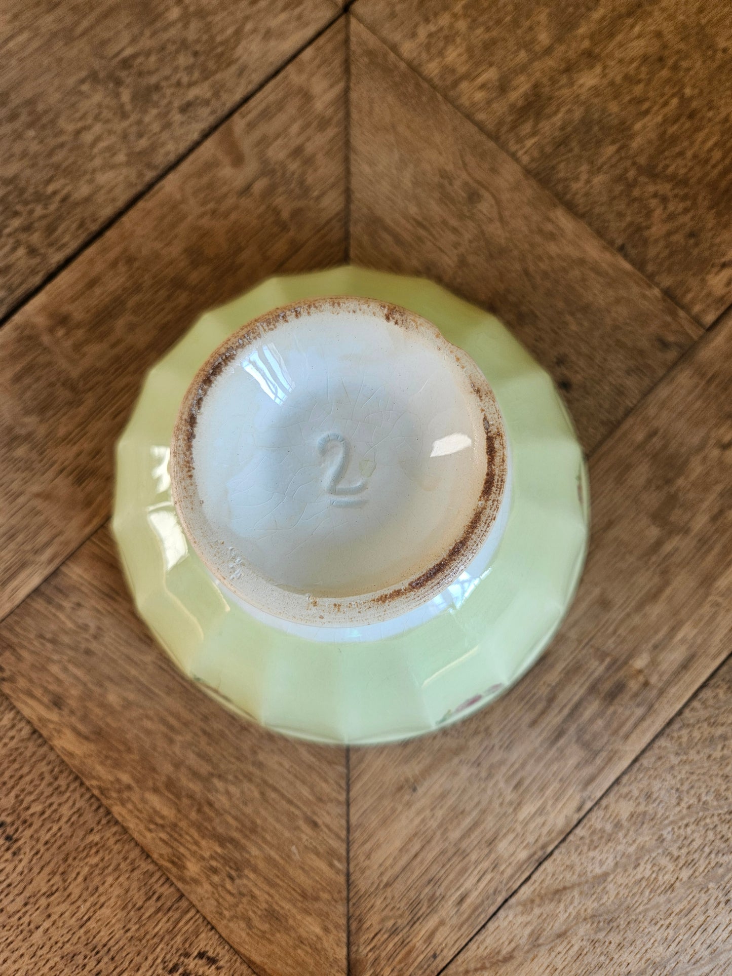 Bols à facettes anciens (abîmés)