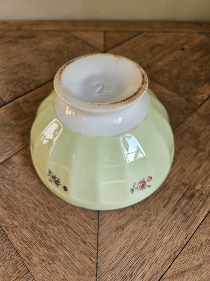 Bols à facettes anciens (abîmés)