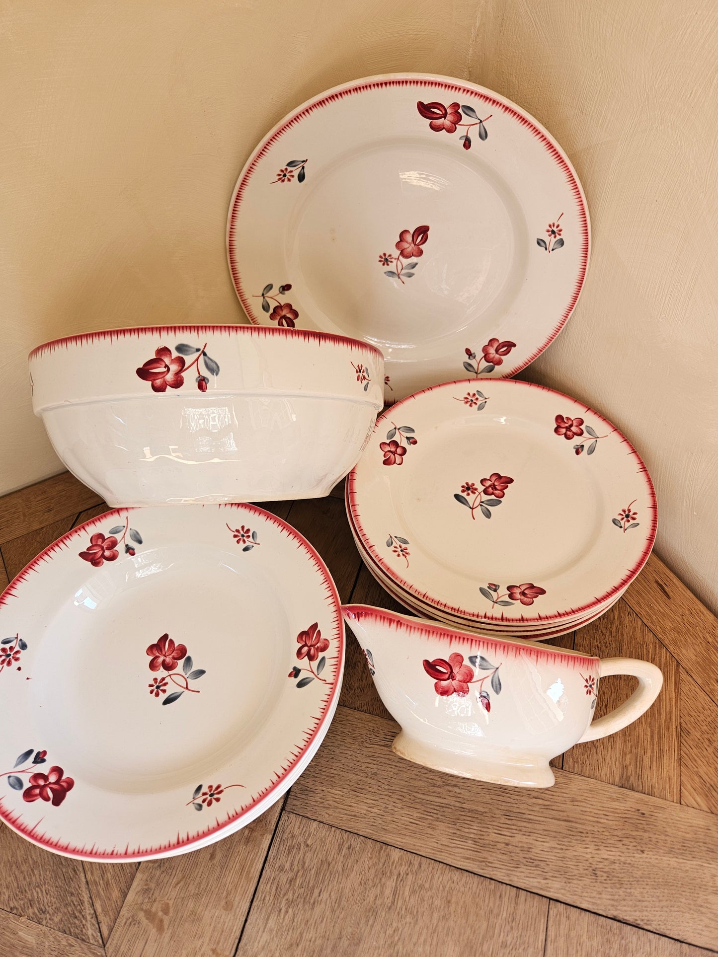 Assiettes plates rétro Digoin, Margaret