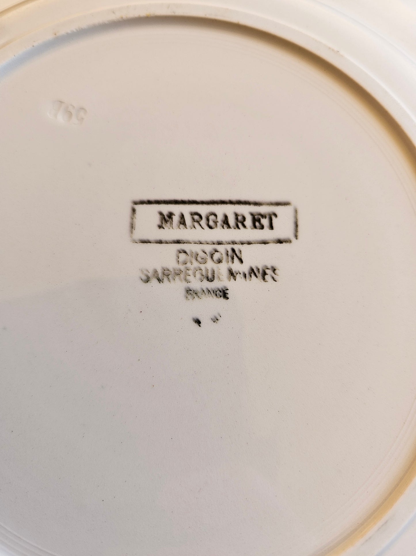 Plat rond rétro Digoin, Margaret
