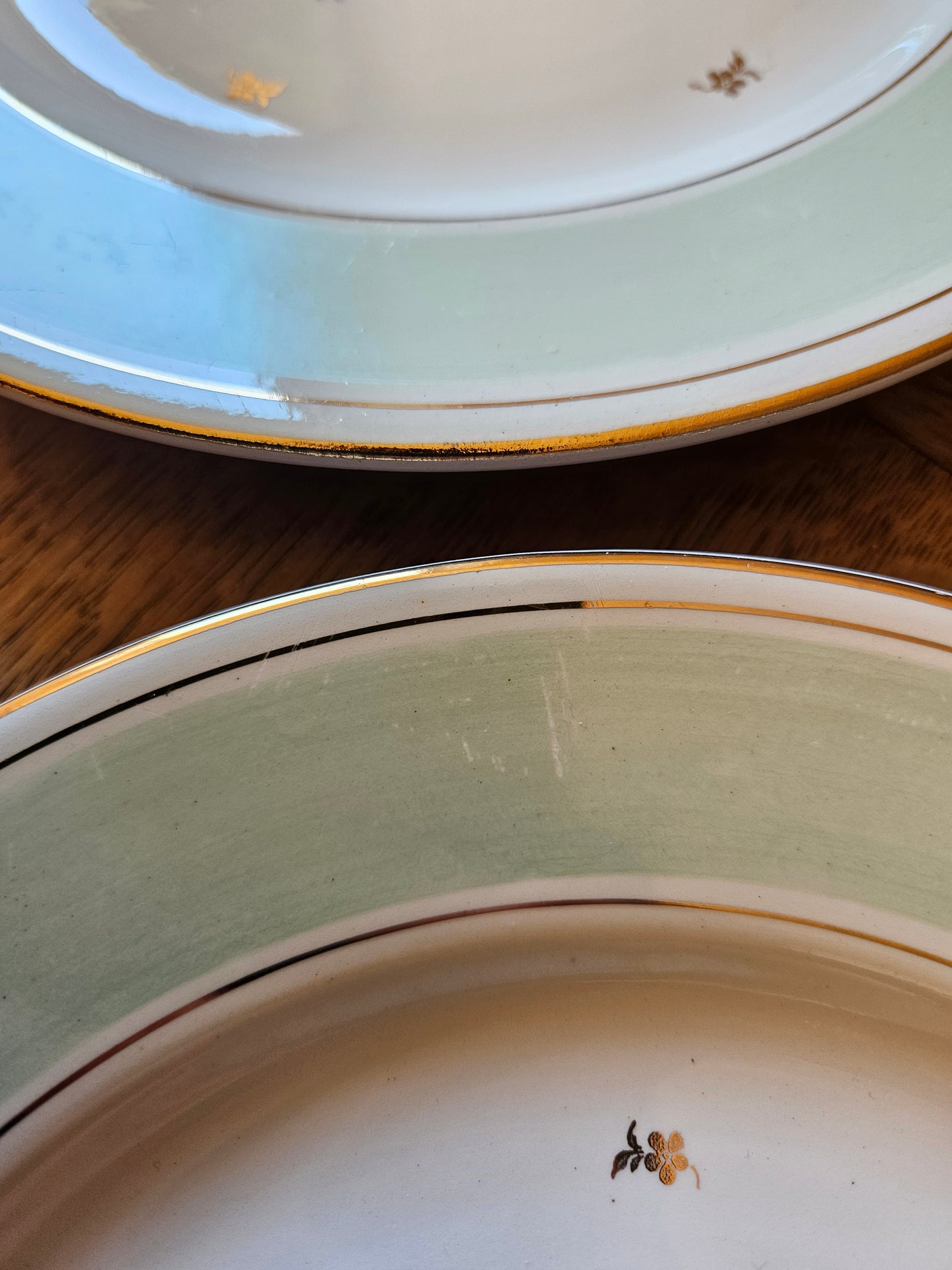 Assiettes plates Ste Amandinoise, vert mint & fleurs