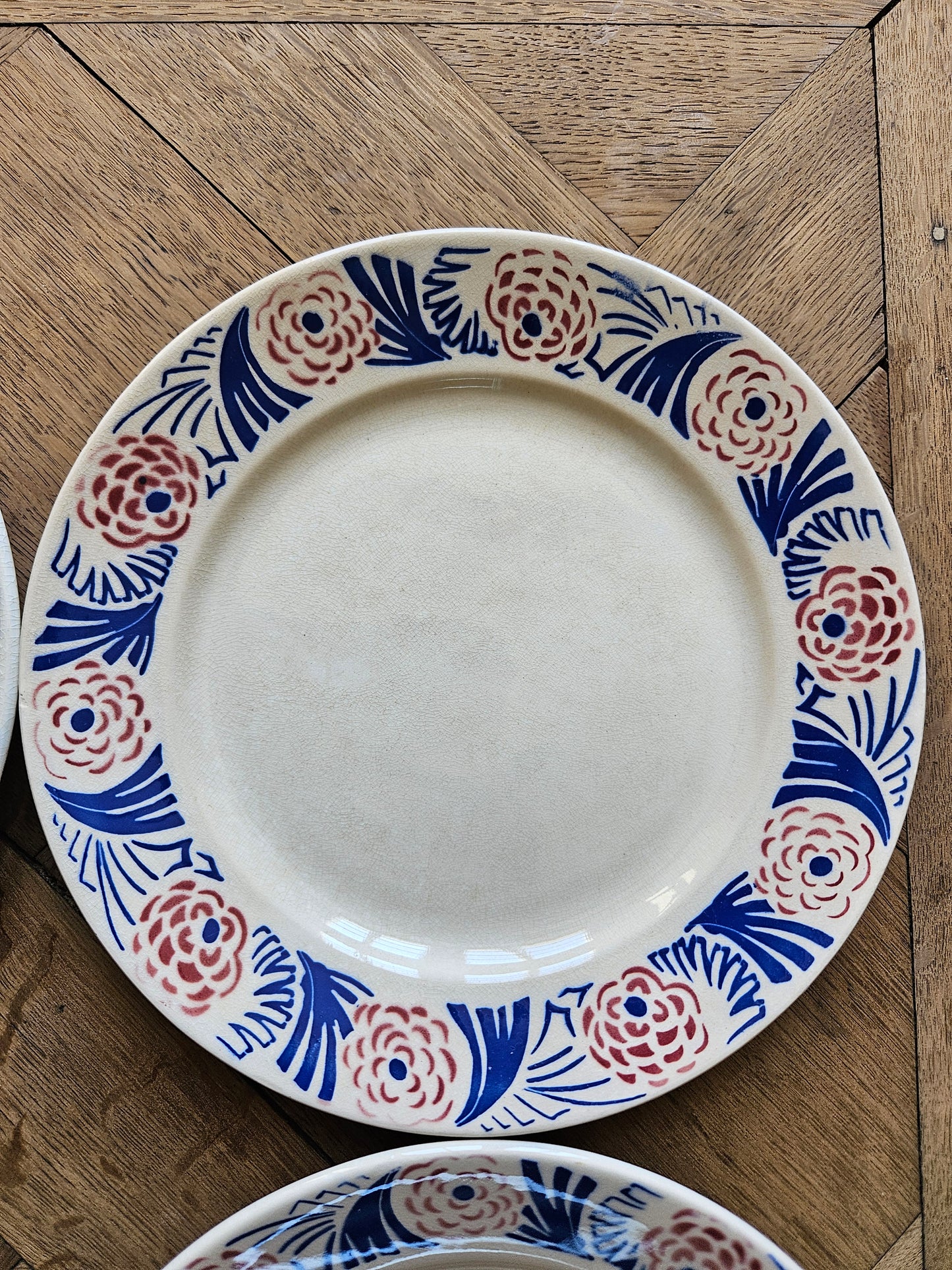 Assiettes plates Badonviller, Perros