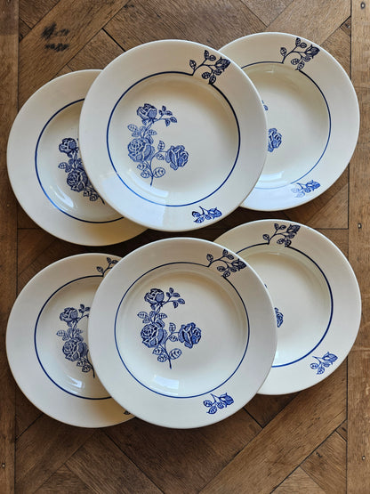 Assiettes creuses St Amand, rose bleue