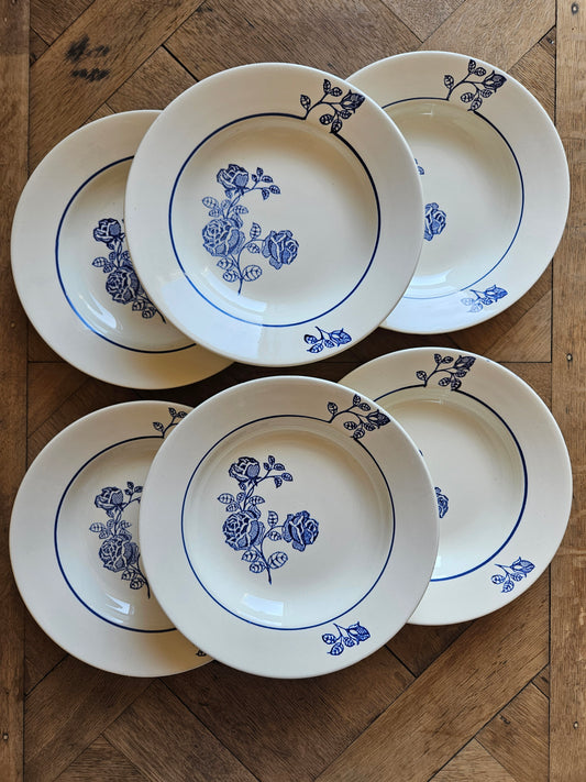 Assiettes creuses St Amand, rose bleue
