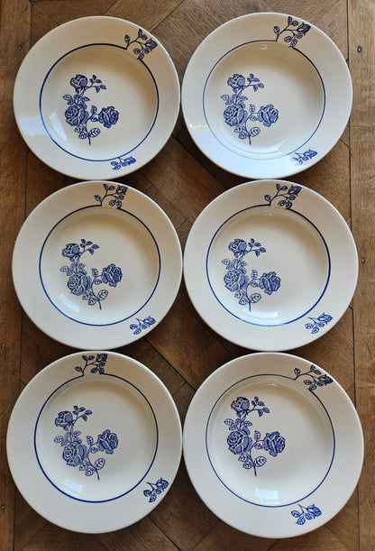 Assiettes creuses St Amand, rose bleue